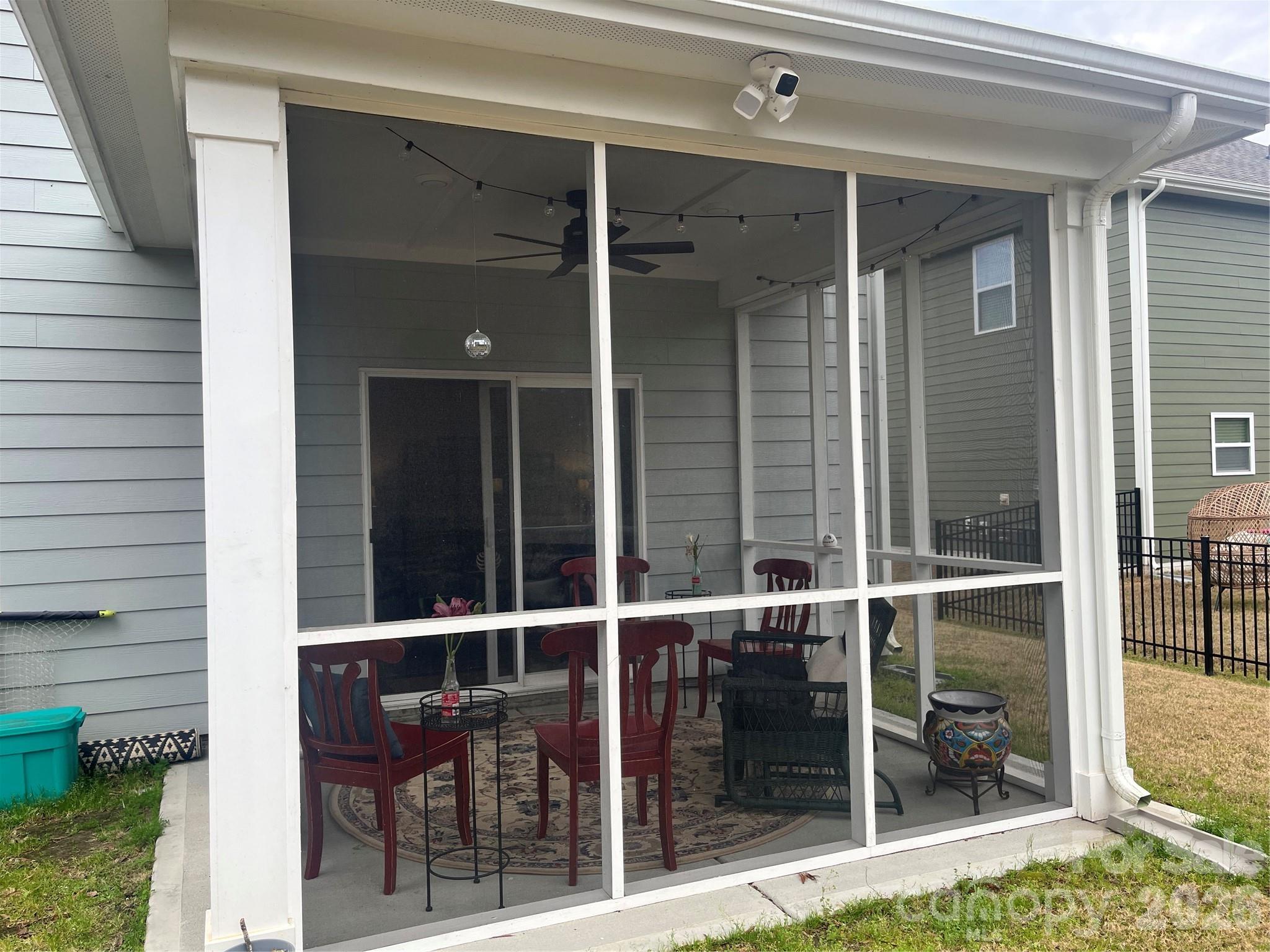 1217 Black Walnut Street — Monroe
