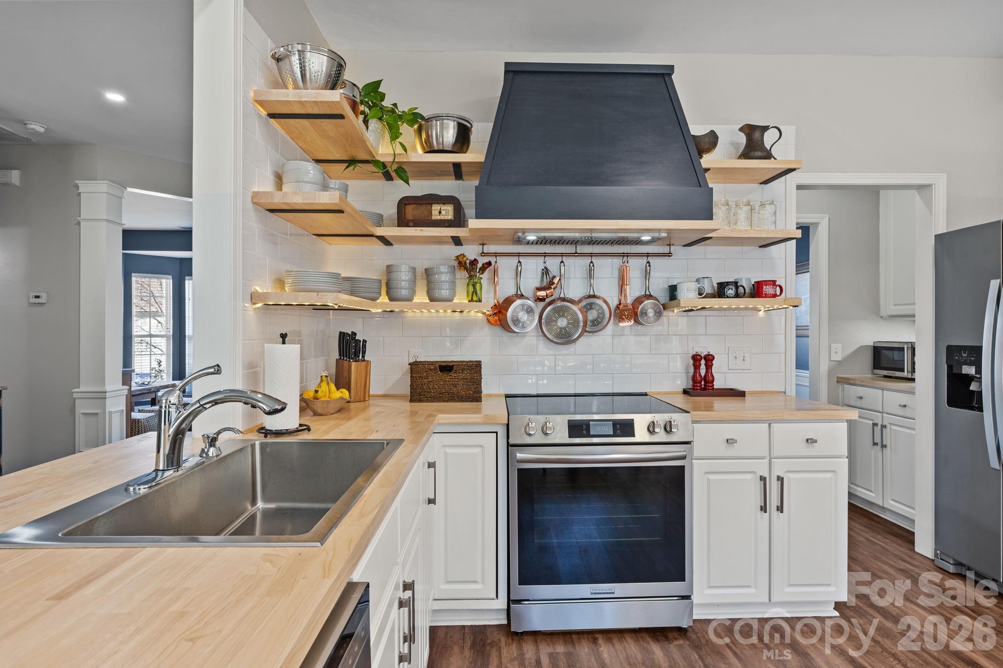 173 Coronilla Road — Mooresville