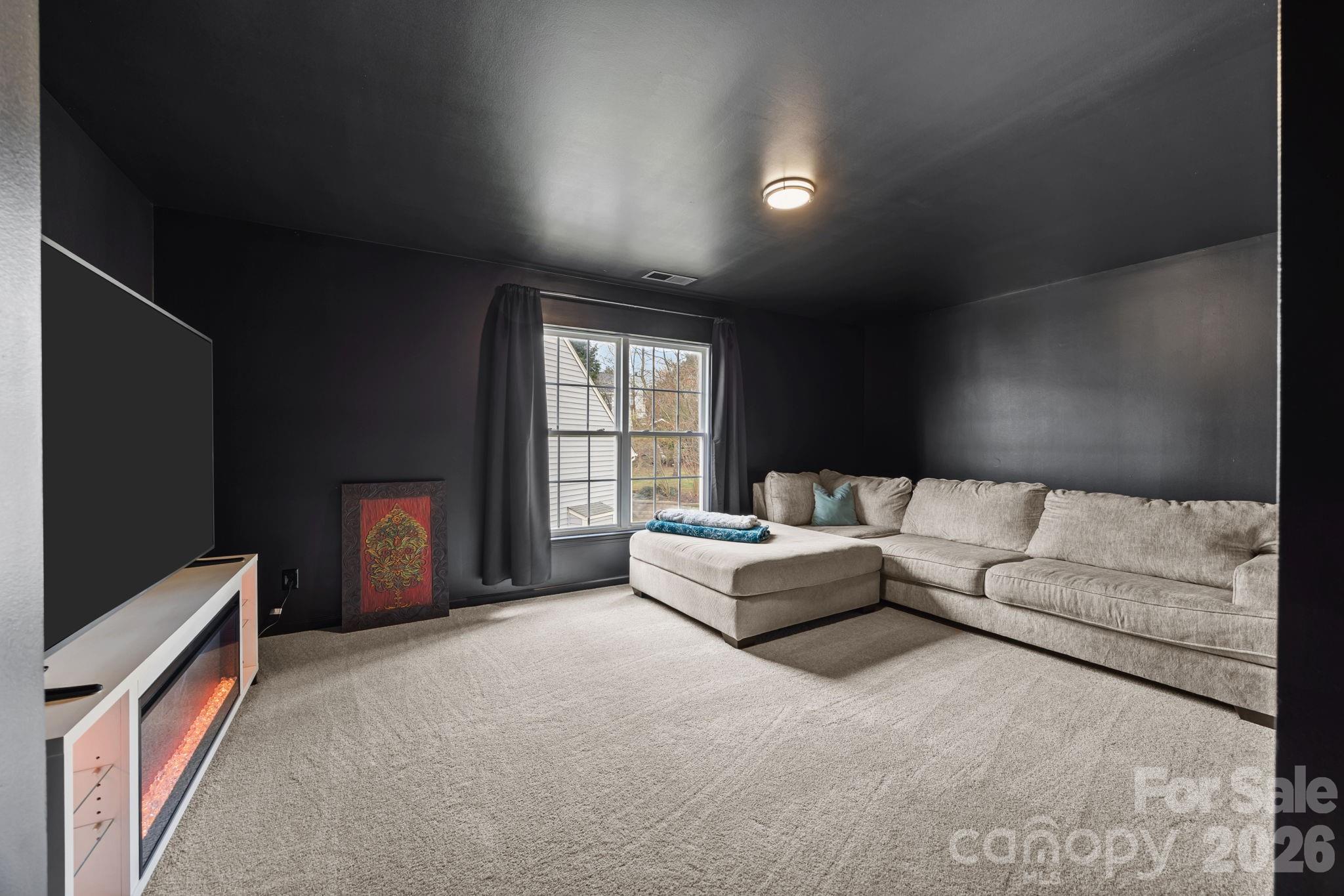 173 Coronilla Road — Mooresville
