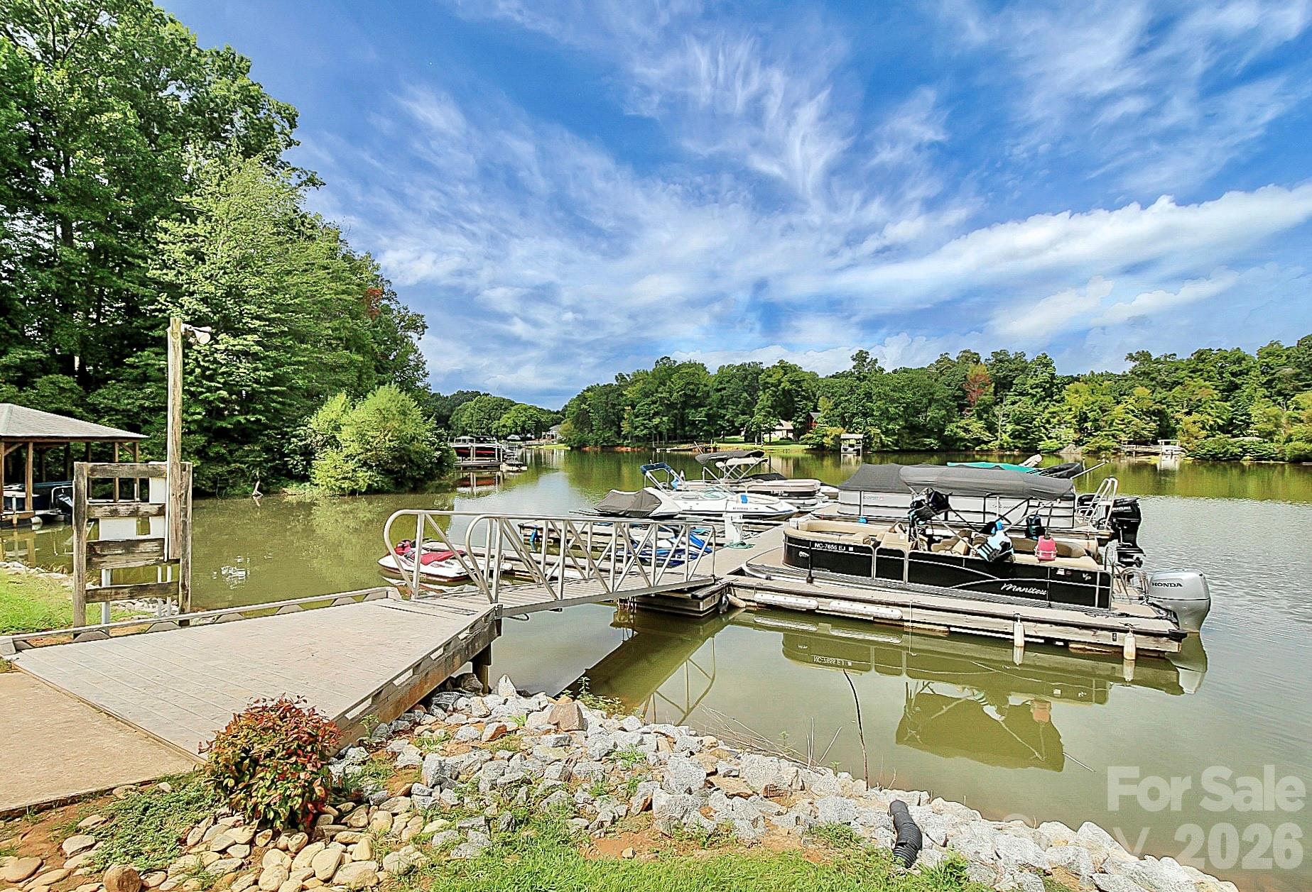 173 Coronilla Road — Mooresville