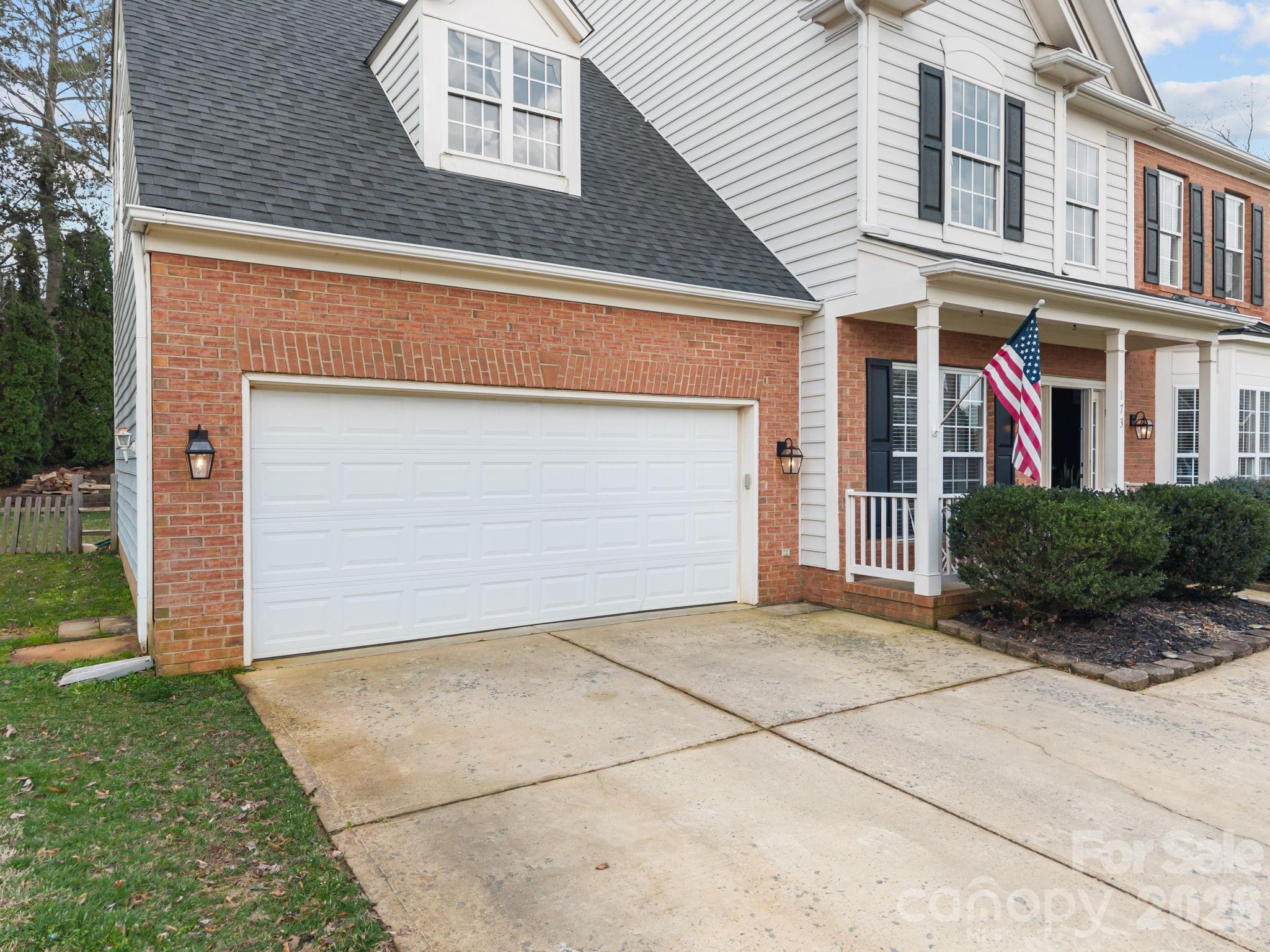 173 Coronilla Road — Mooresville