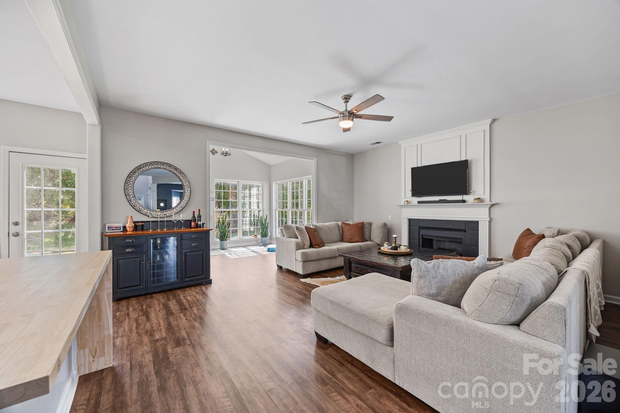 173 Coronilla Road — Mooresville