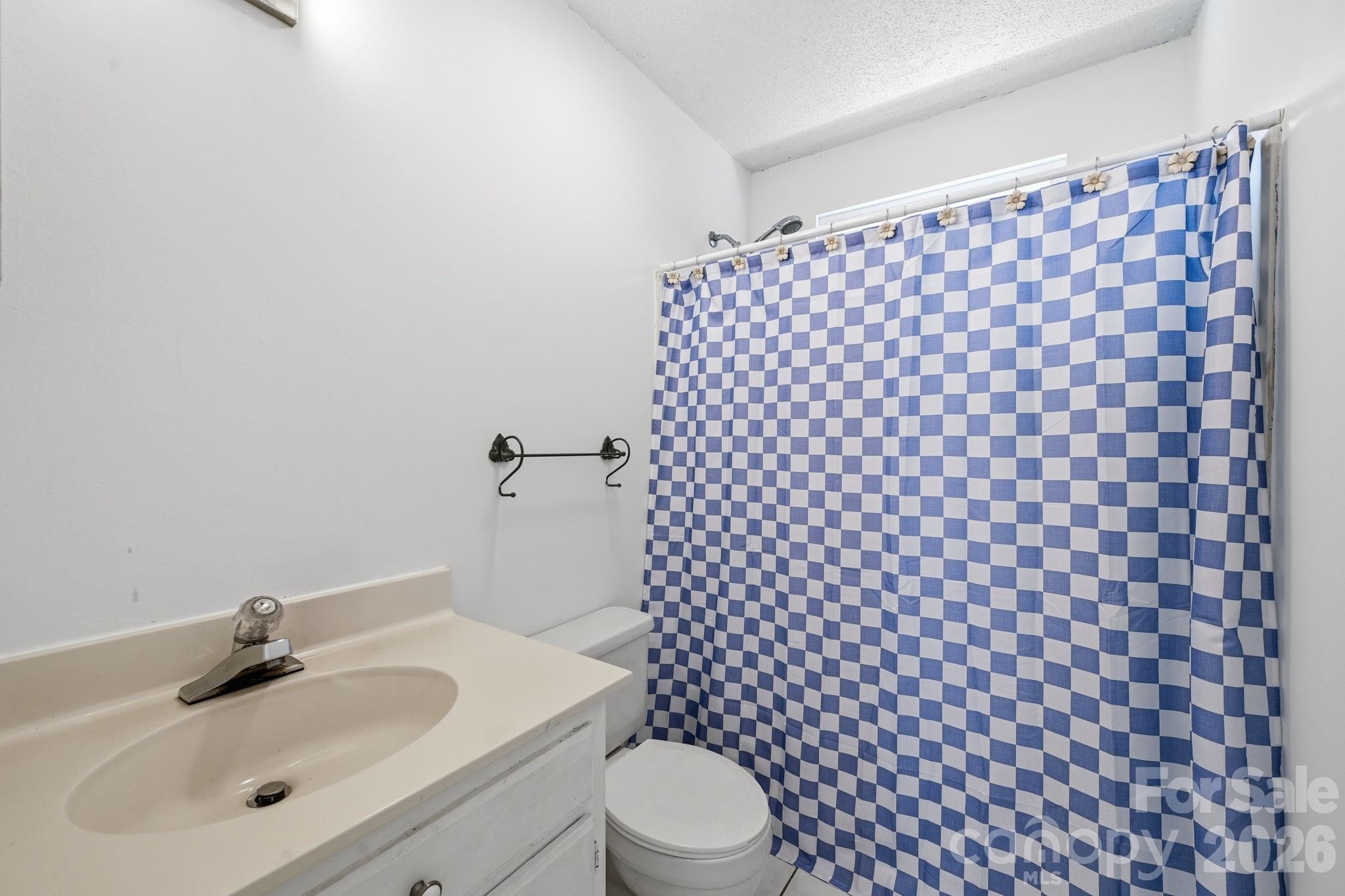 2717 Olde Whitehall Road — Charlotte