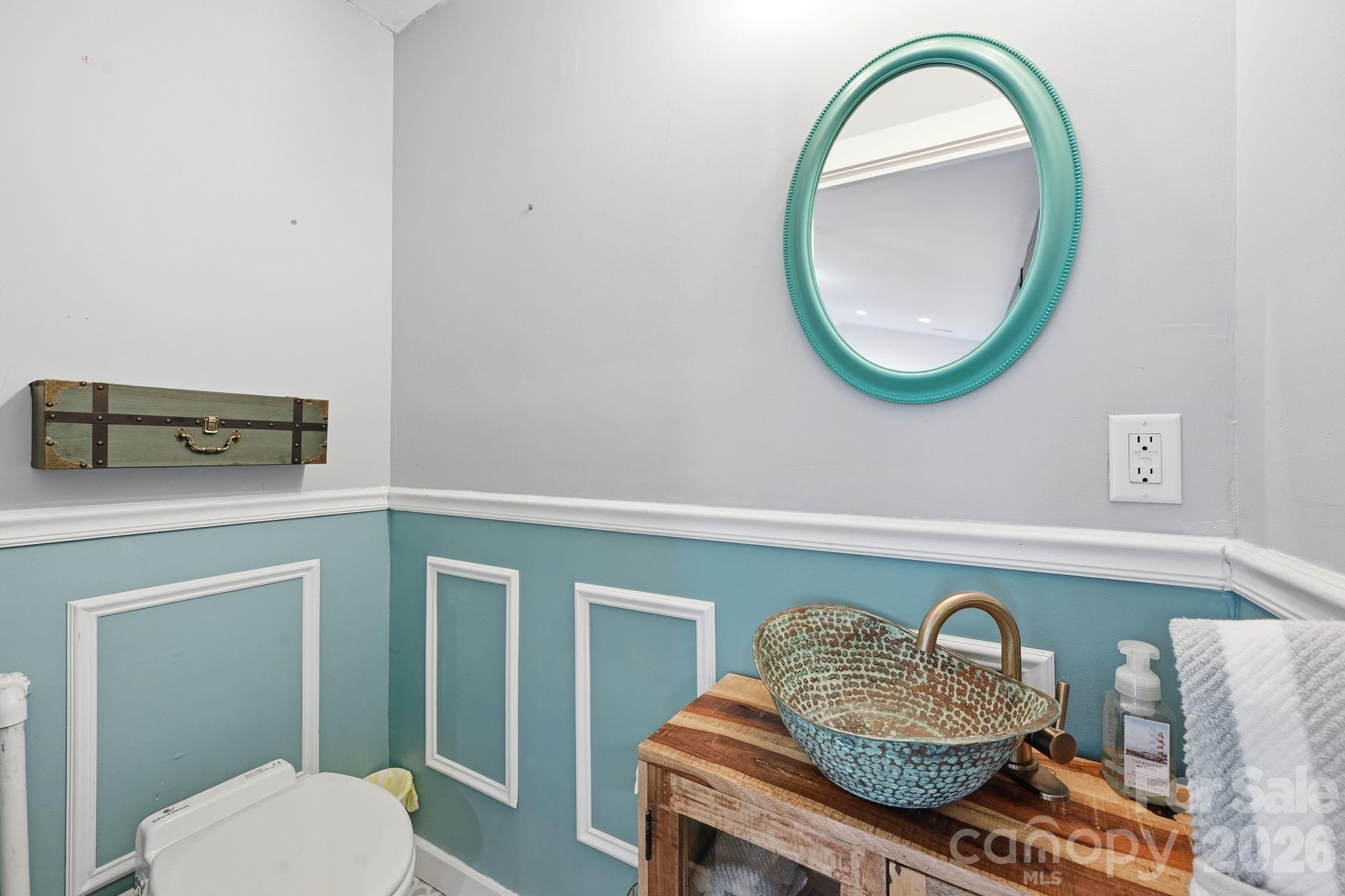 2717 Olde Whitehall Road — Charlotte