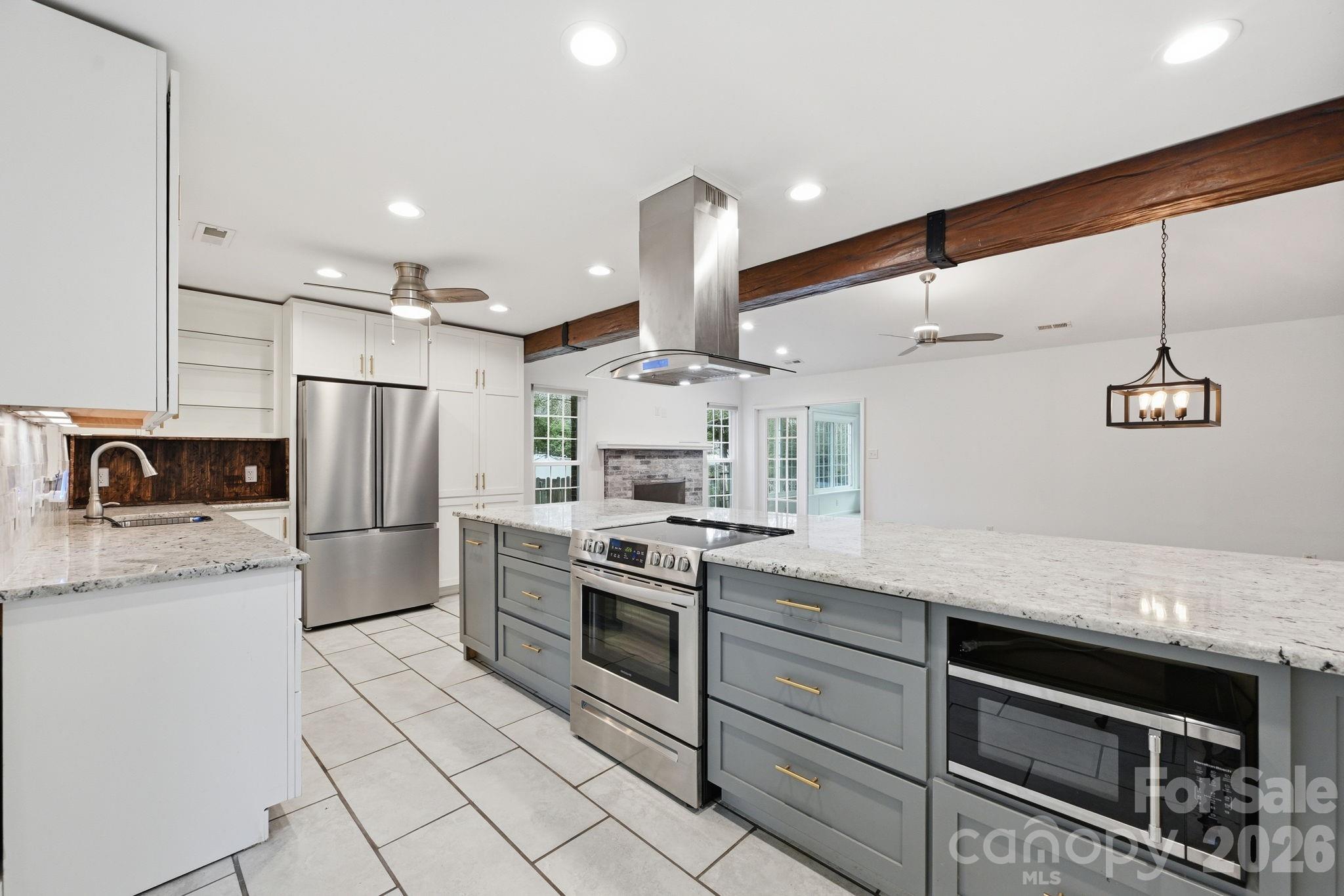 2717 Olde Whitehall Road — Charlotte