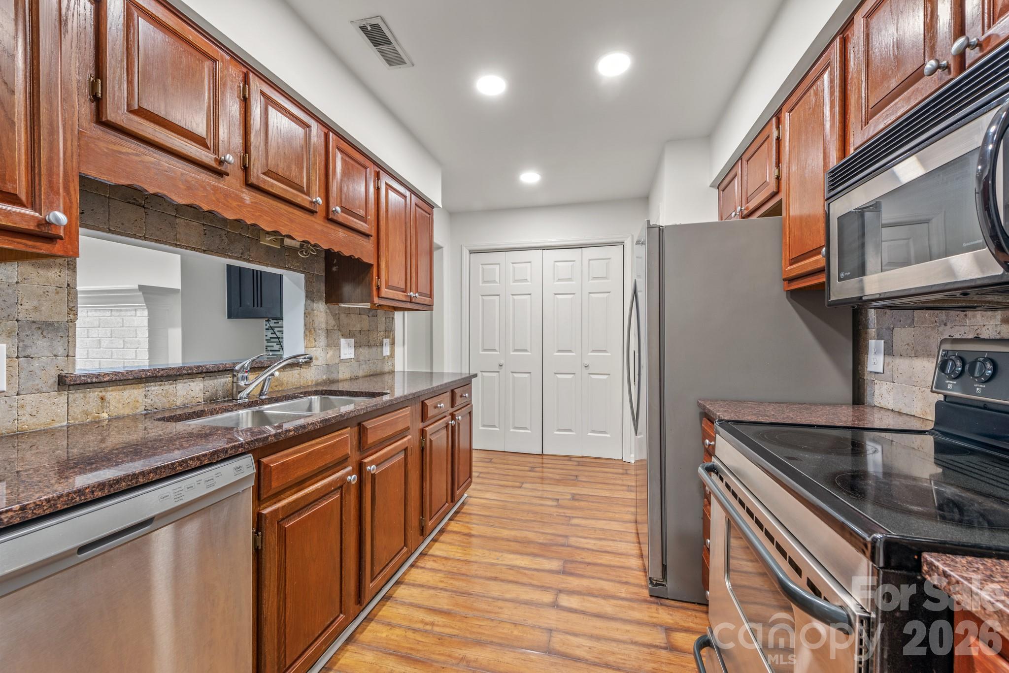 3507 Colony Crossing Drive — Charlotte