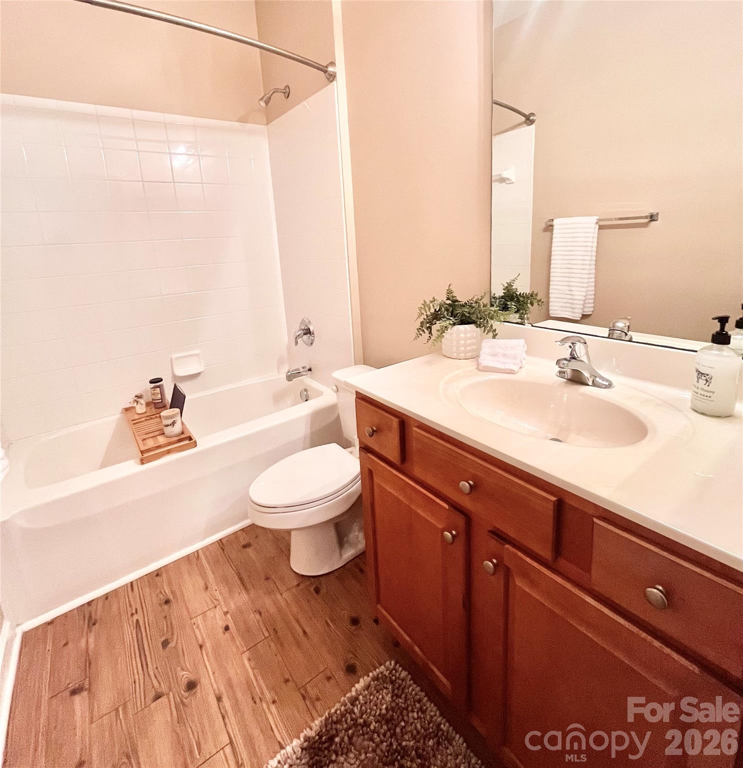 11264 Hyde Pointe Court — Charlotte
