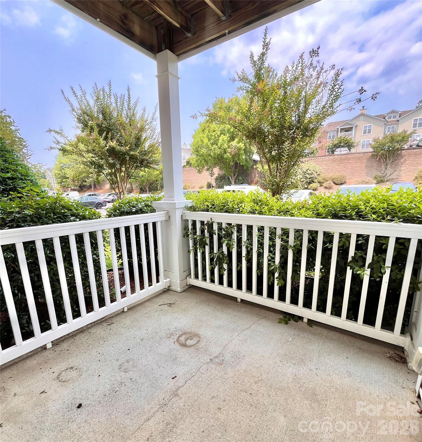 11264 Hyde Pointe Court — Charlotte