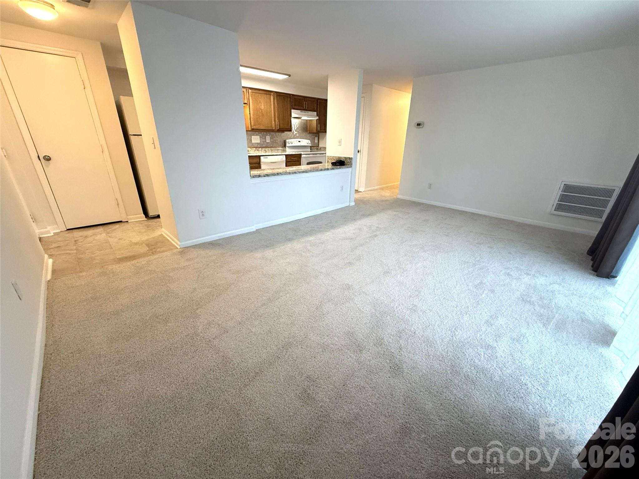 1645 Arlyn Circle #M — Charlotte