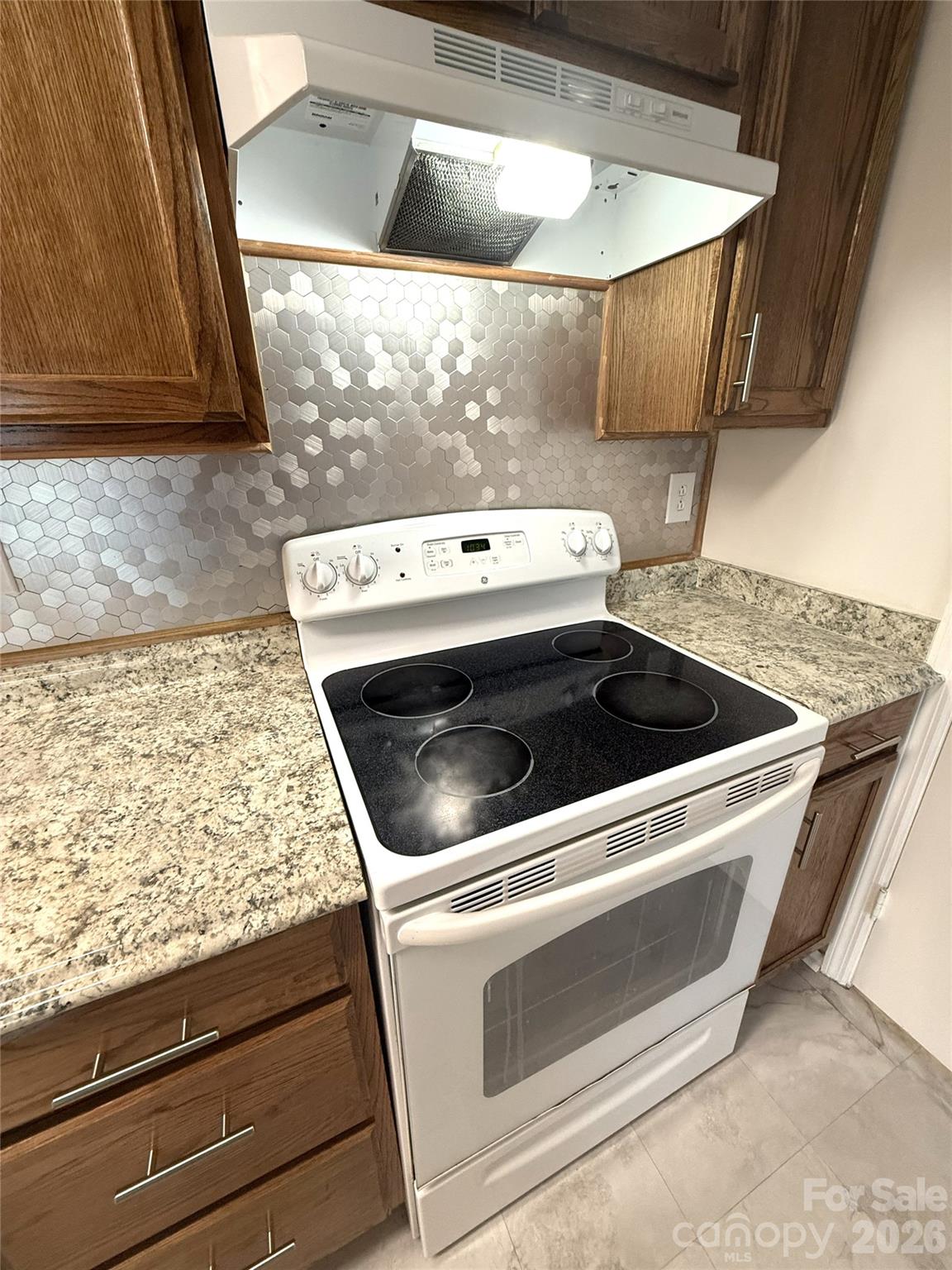 1645 Arlyn Circle #M — Charlotte