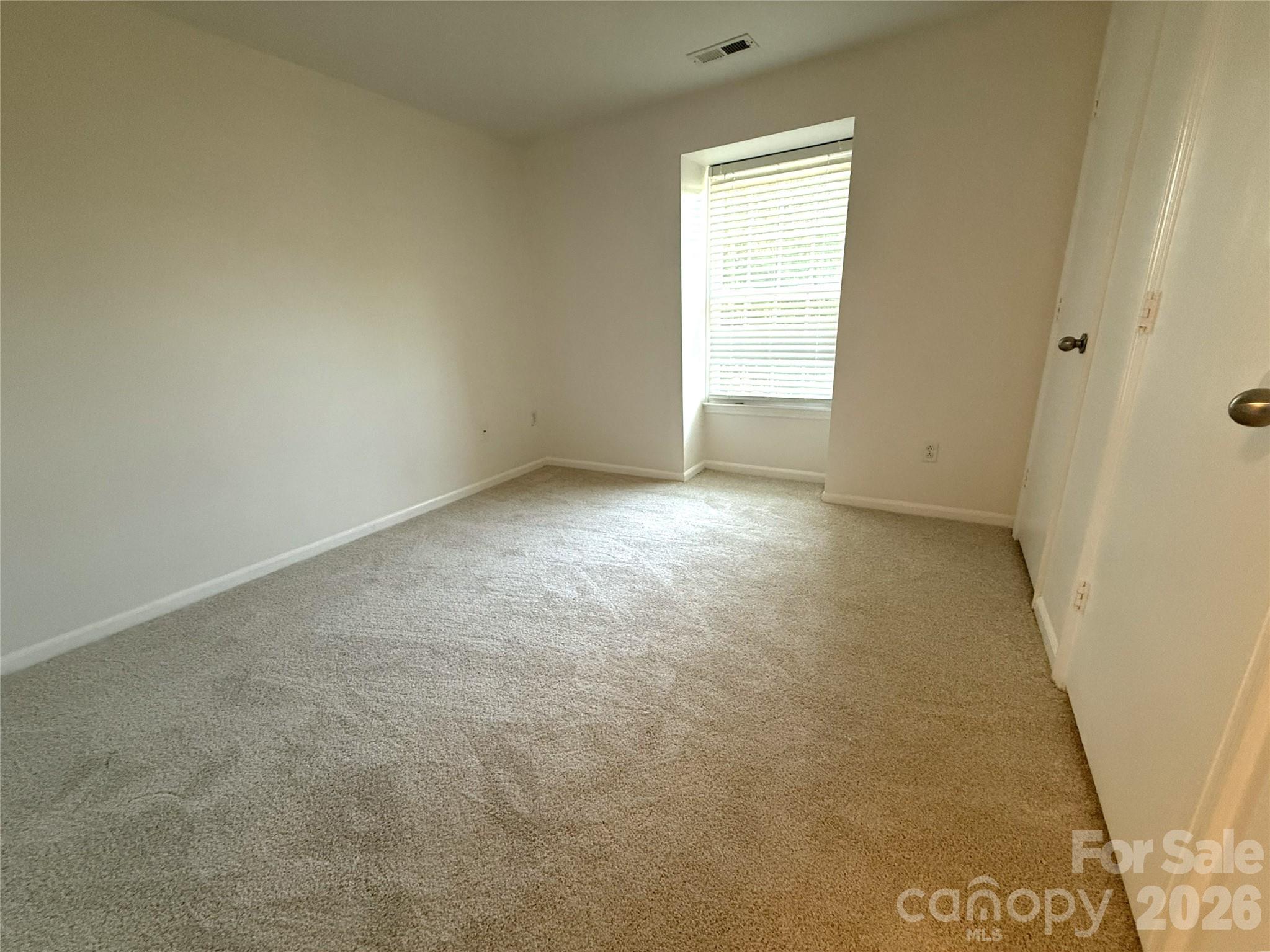 1645 Arlyn Circle #M — Charlotte
