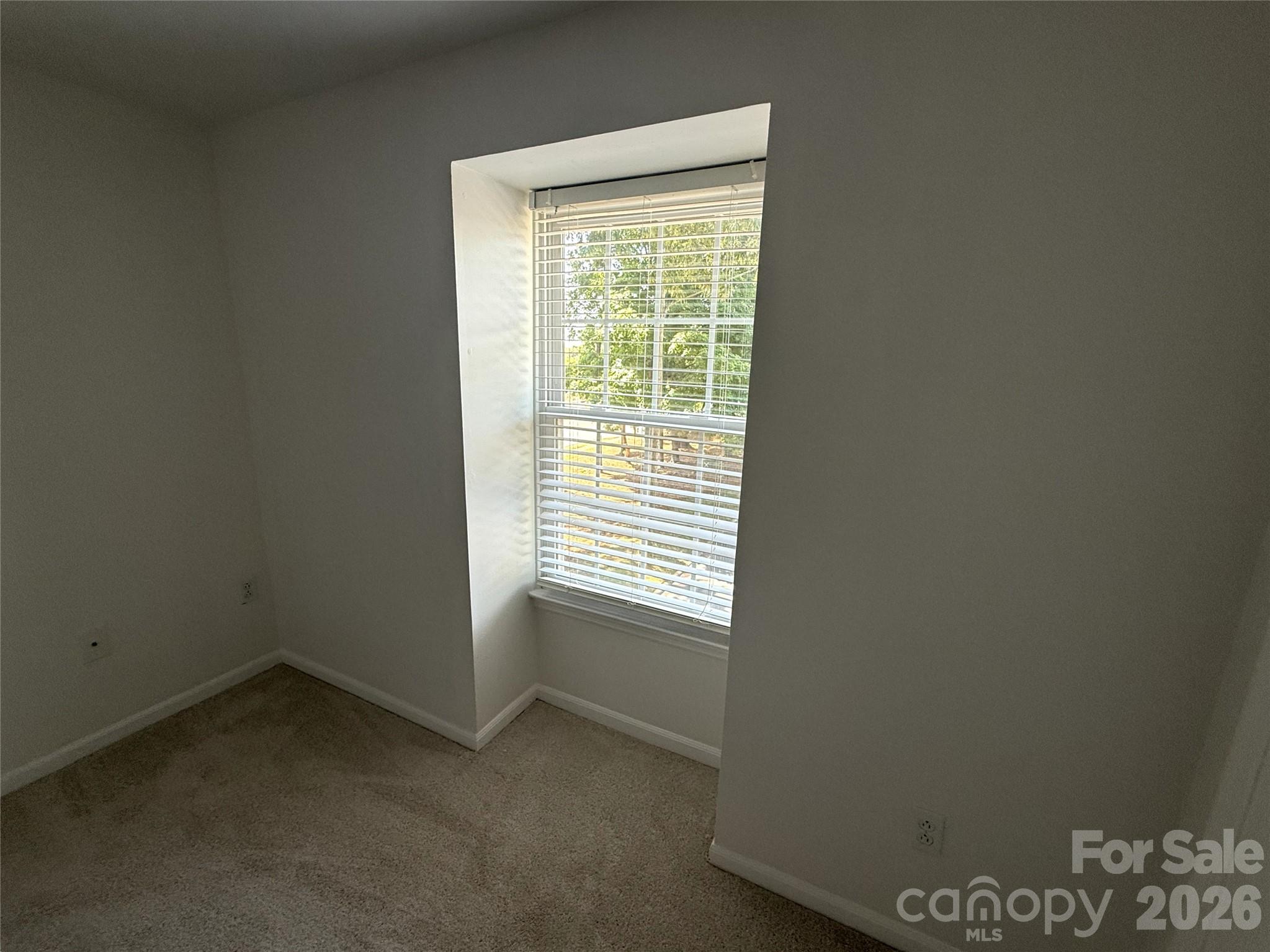1645 Arlyn Circle #M — Charlotte