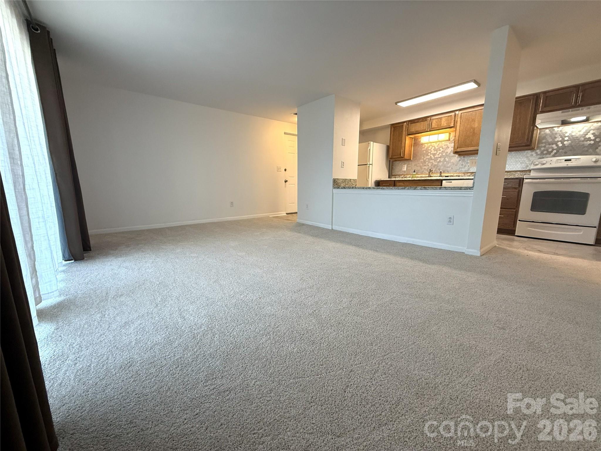 1645 Arlyn Circle #M — Charlotte