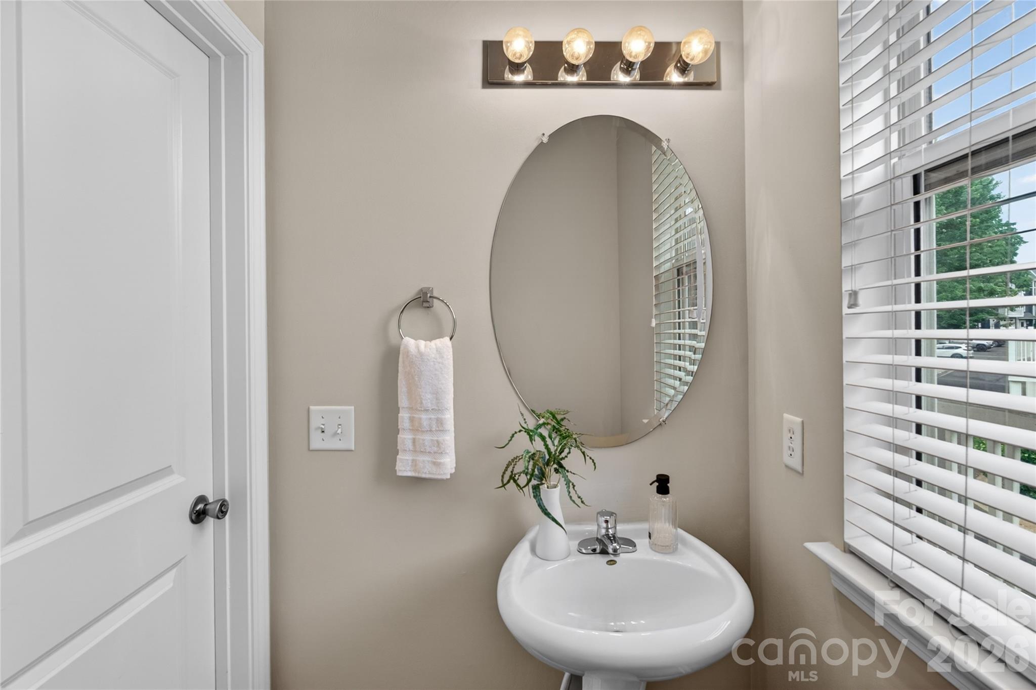1508 Walnut View Drive — Charlotte