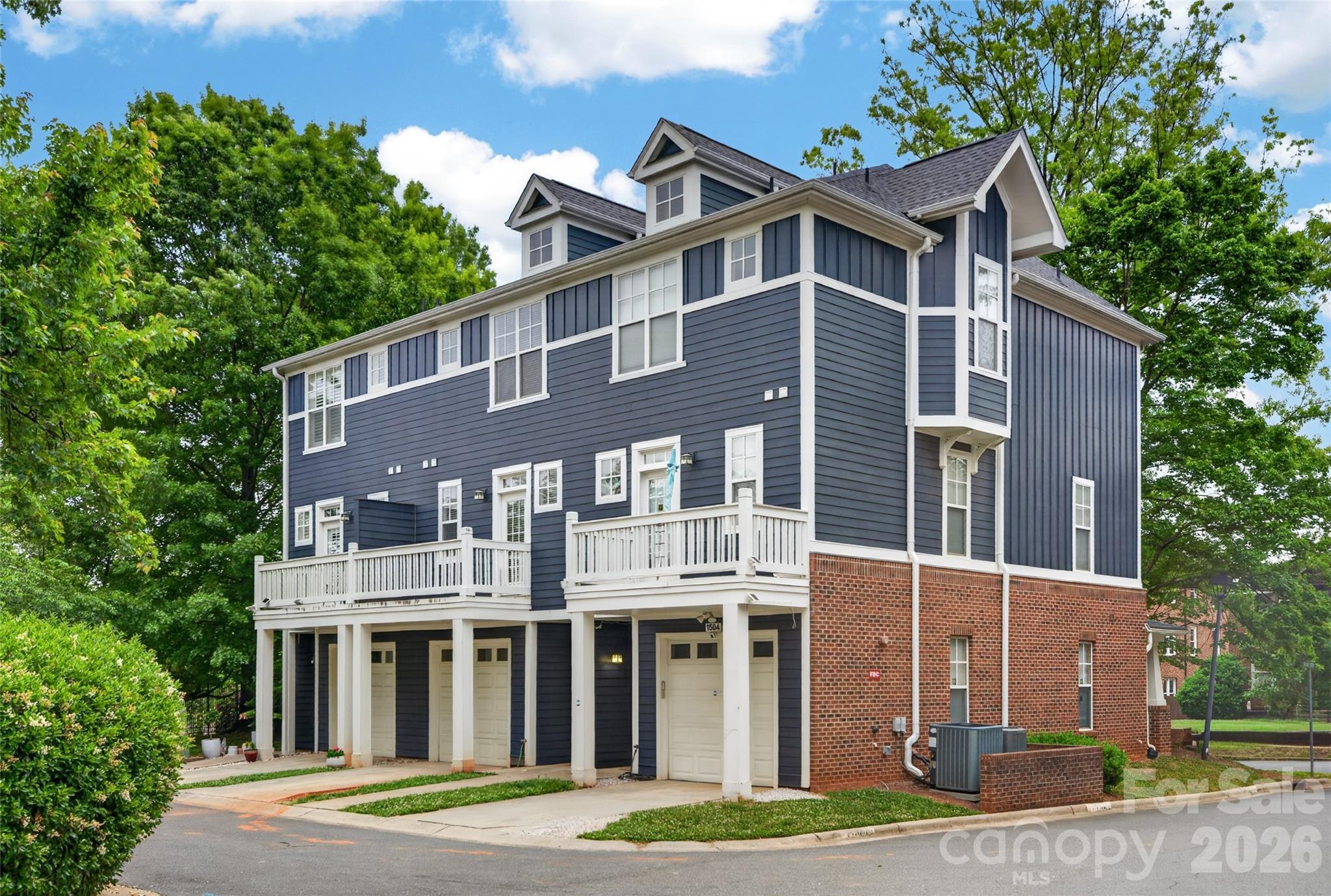 1508 Walnut View Drive — Charlotte