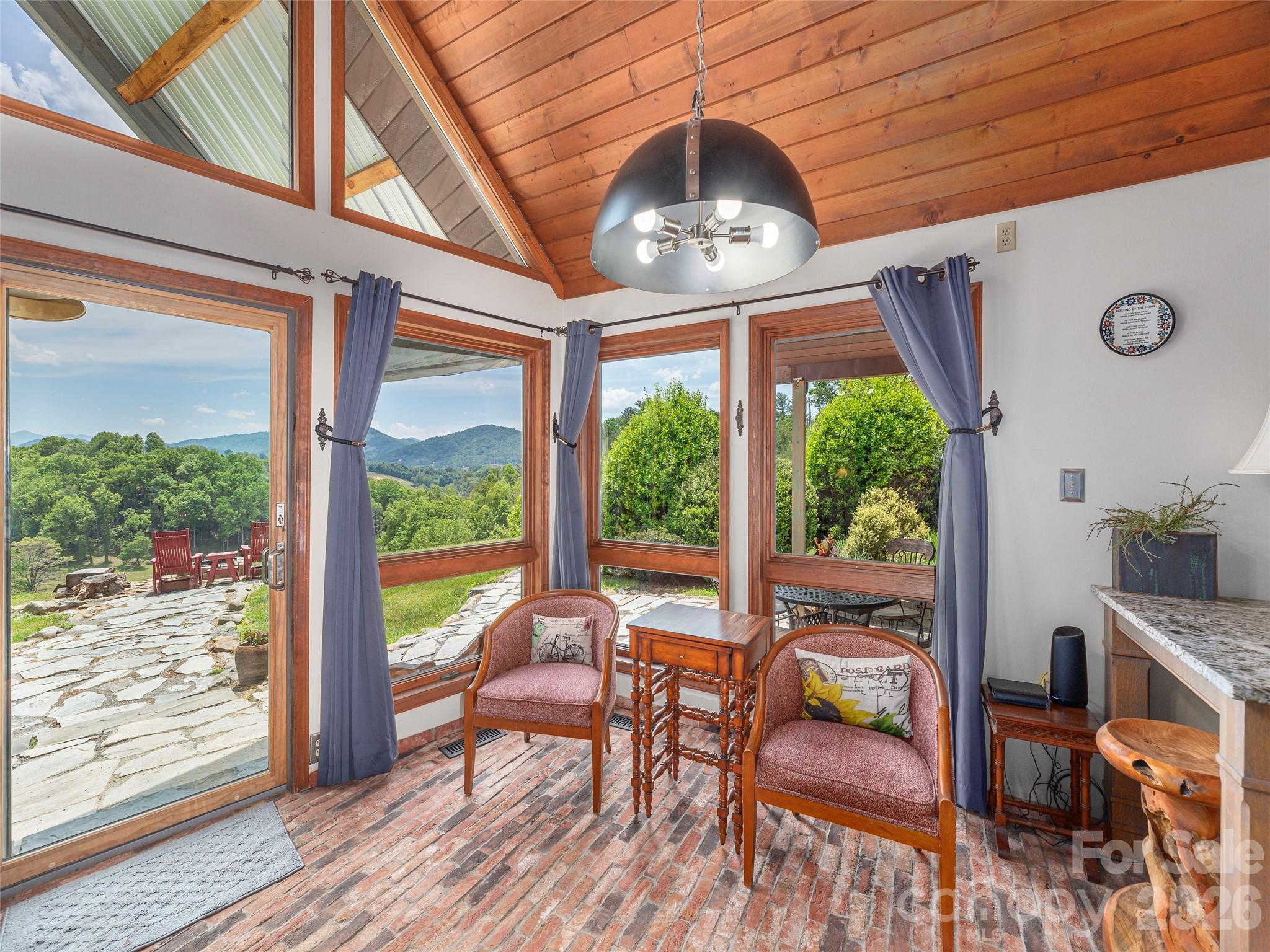 461 Ferguson Cove Loop — Clyde