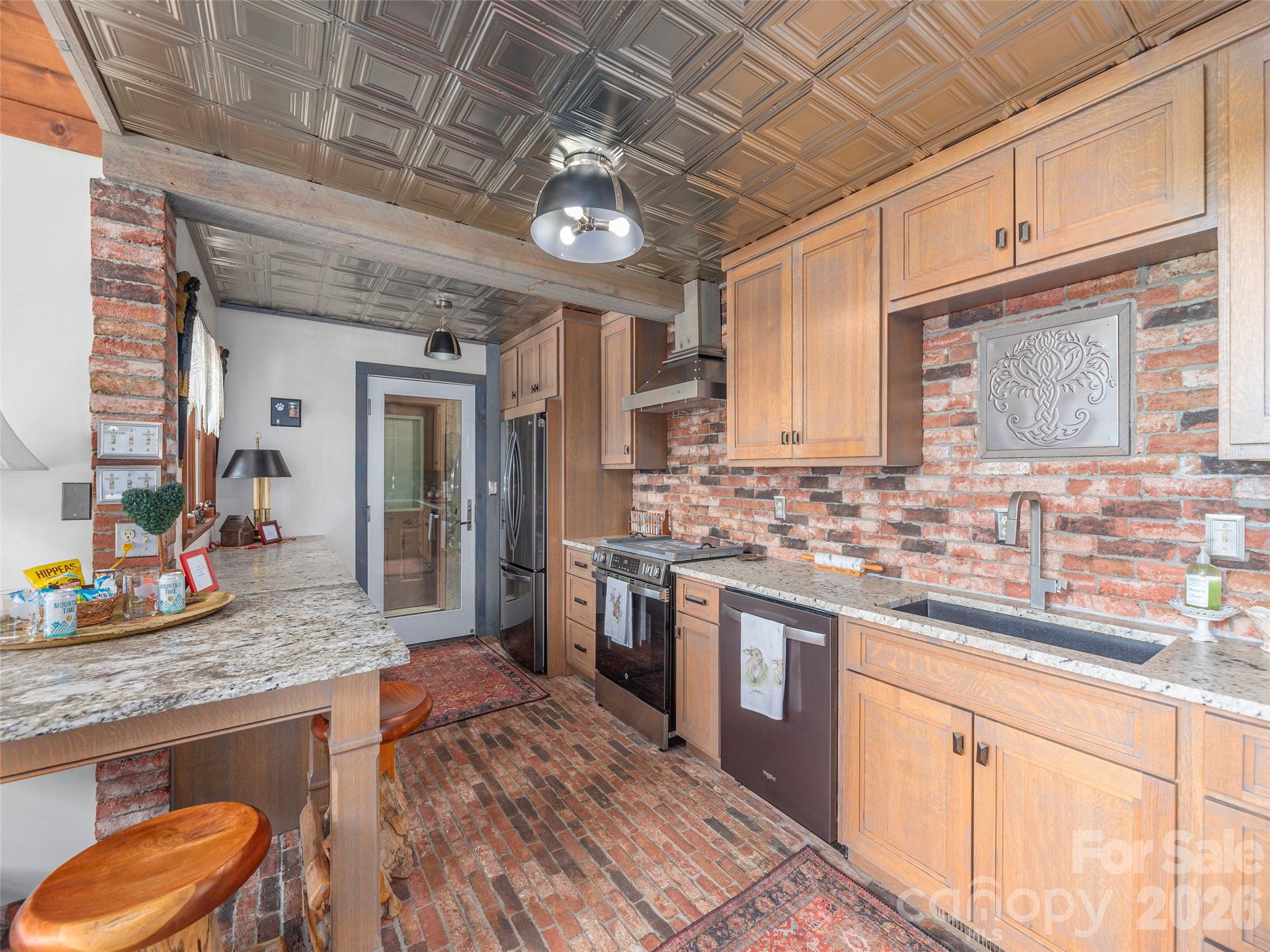 461 Ferguson Cove Loop — Clyde