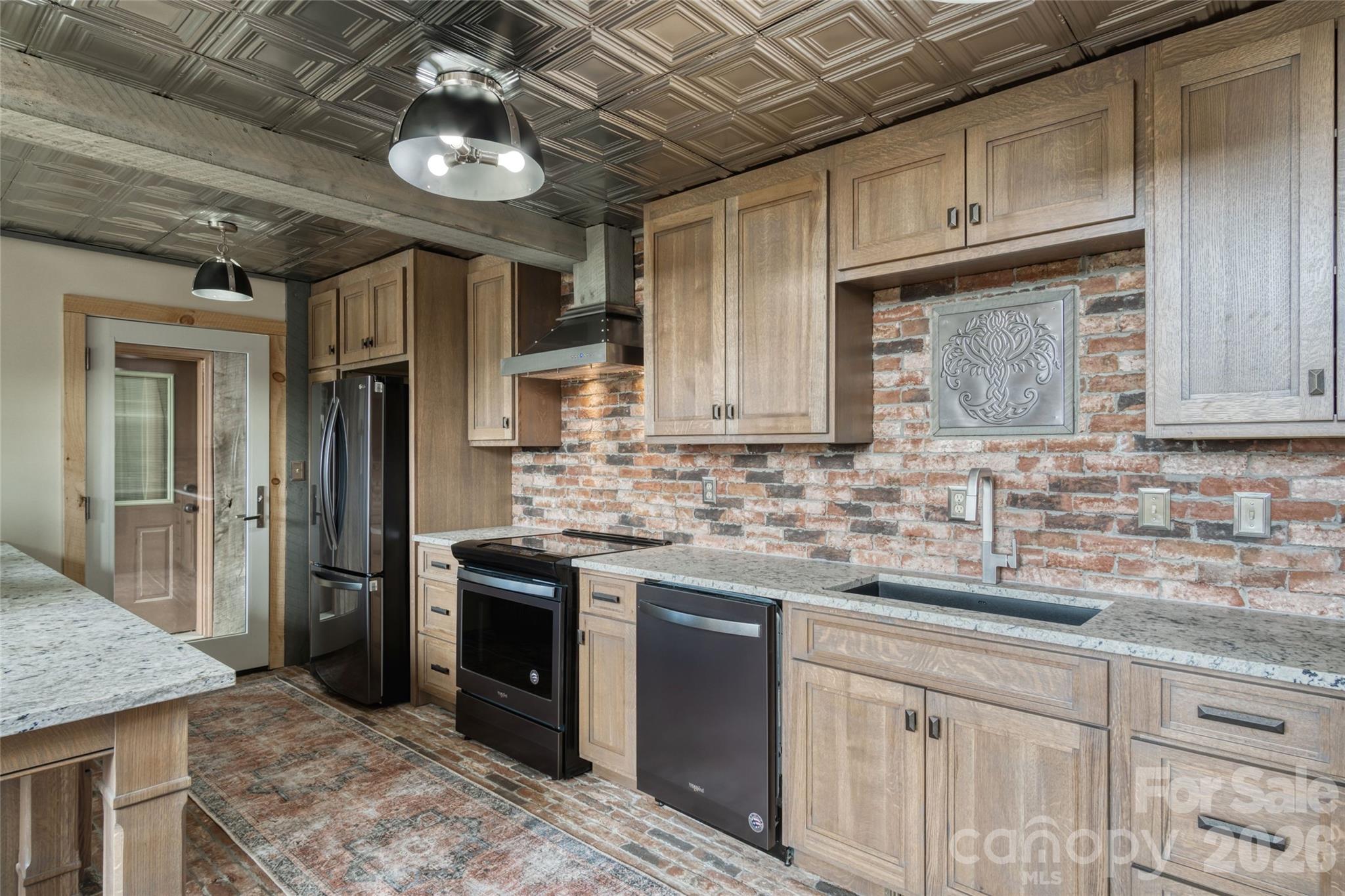 461 Ferguson Cove Loop — Clyde