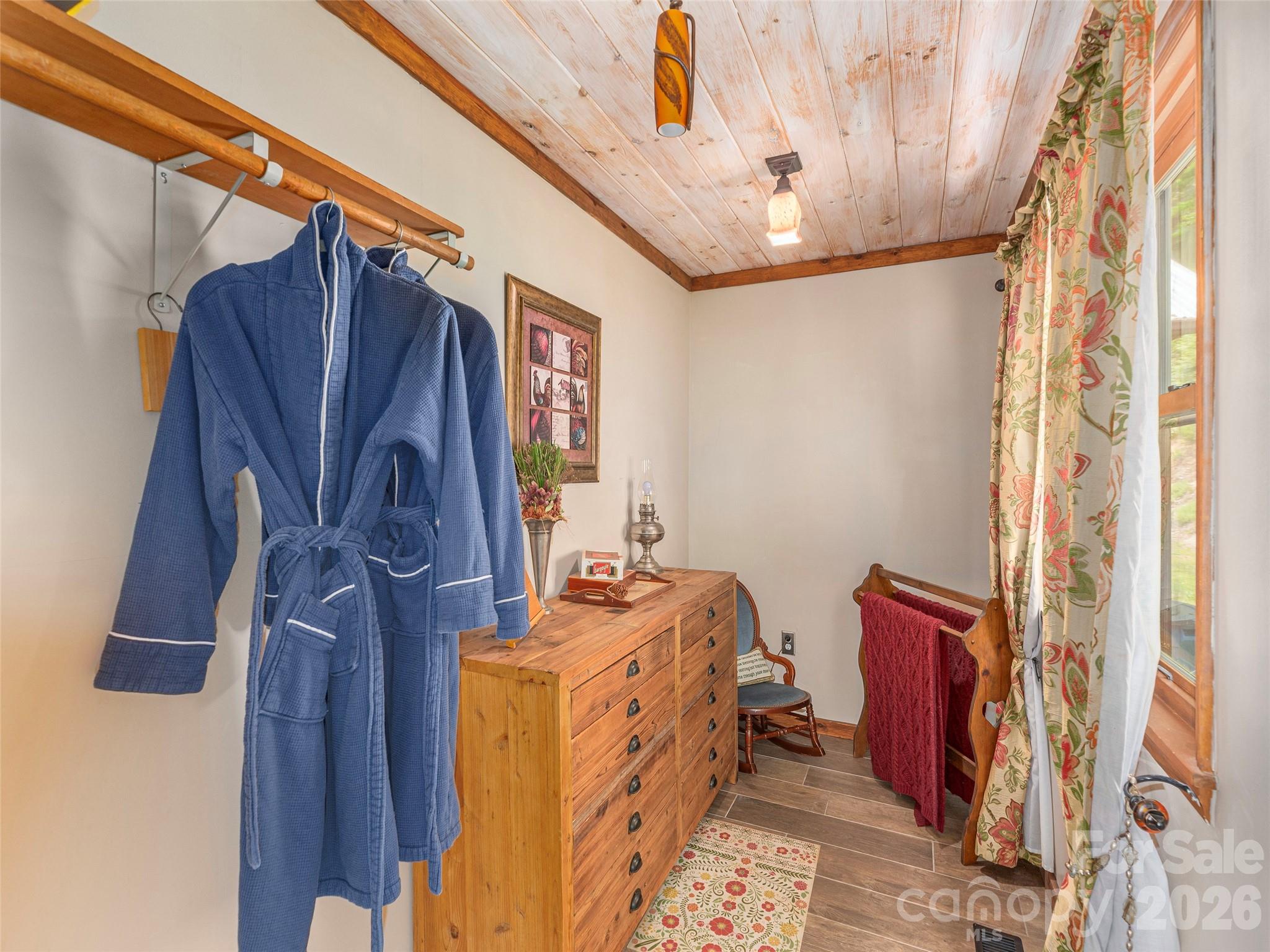 461 Ferguson Cove Loop — Clyde