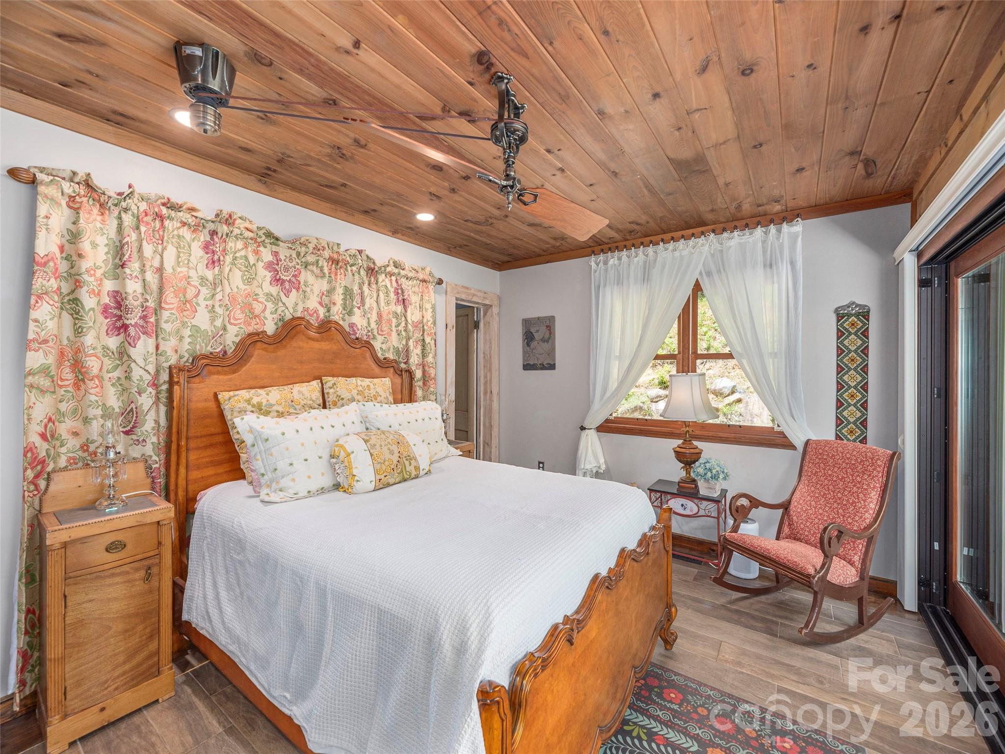461 Ferguson Cove Loop — Clyde