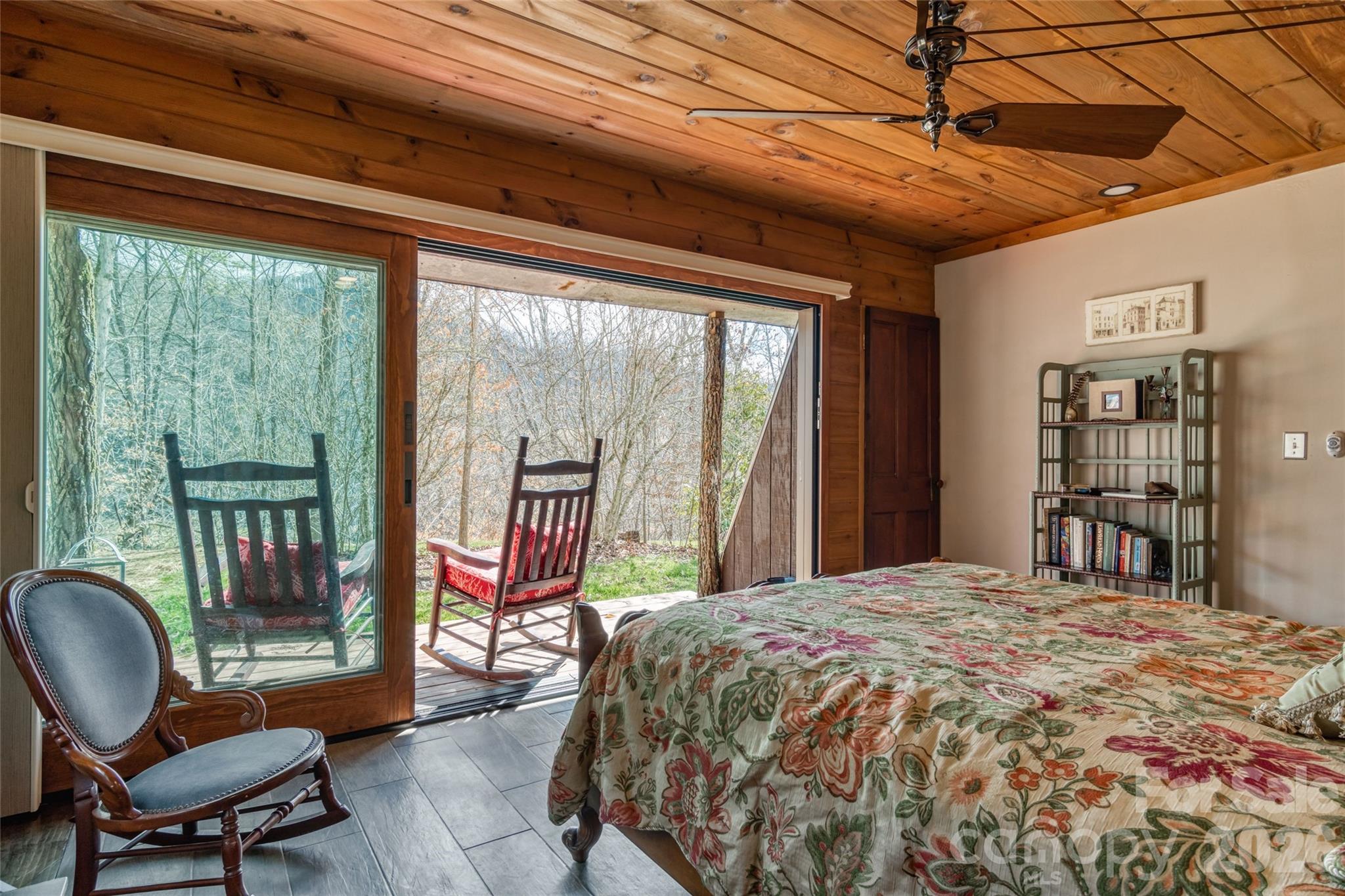 461 Ferguson Cove Loop — Clyde