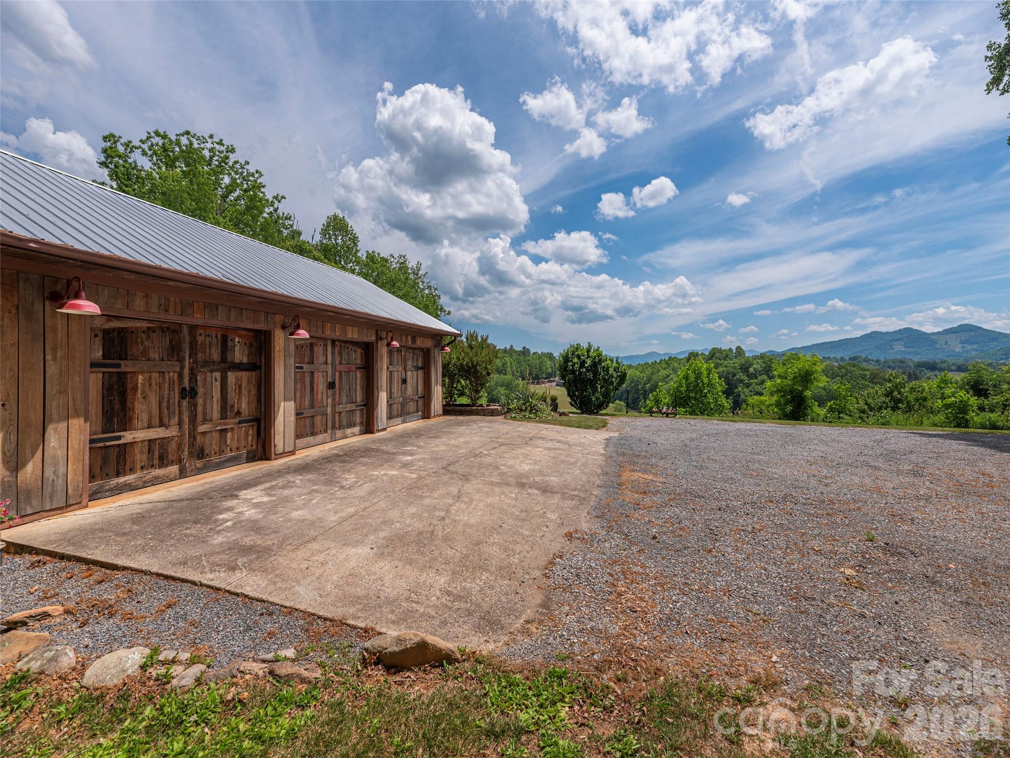 461 Ferguson Cove Loop — Clyde