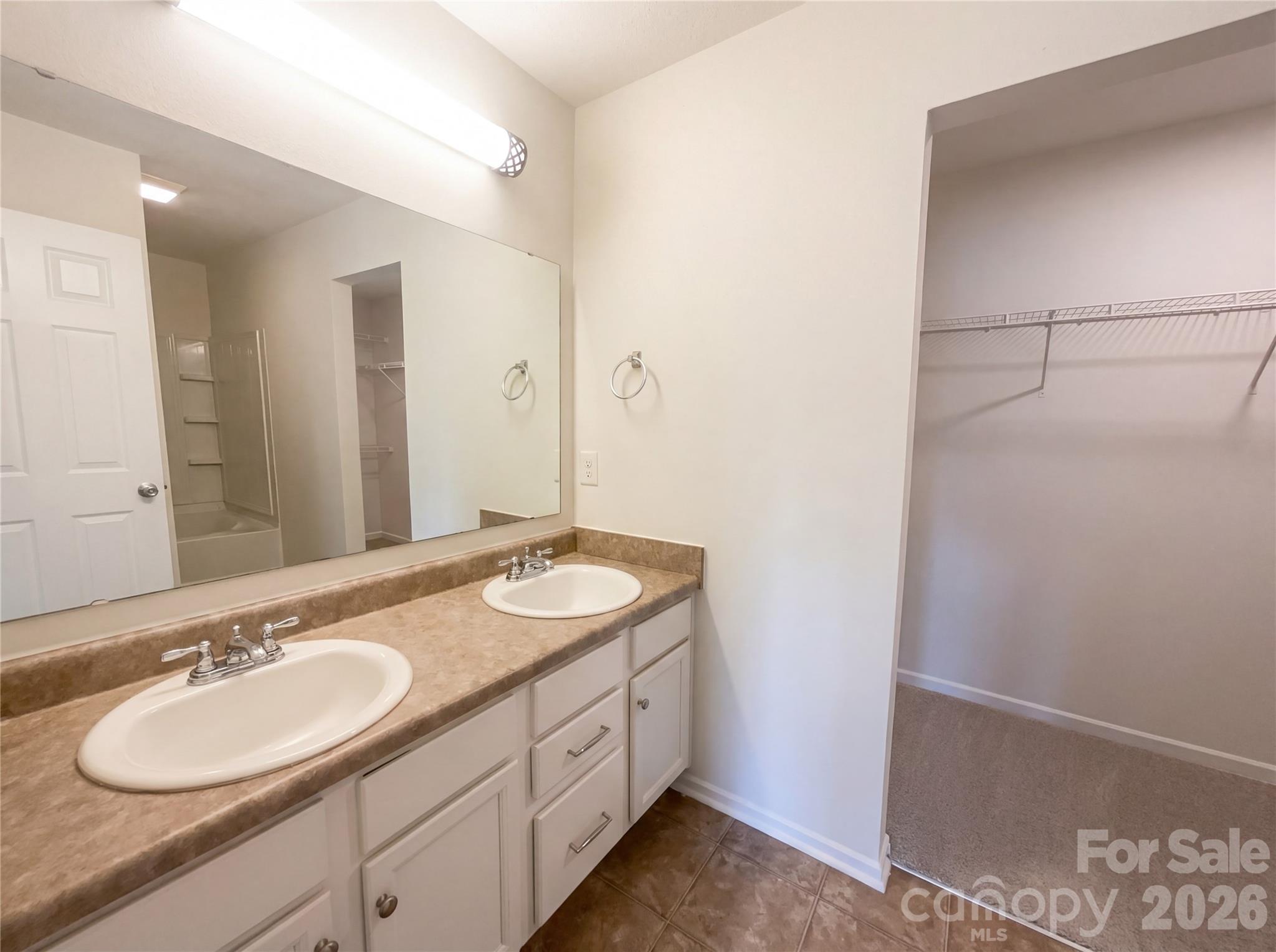 644 Carybrook Court — York