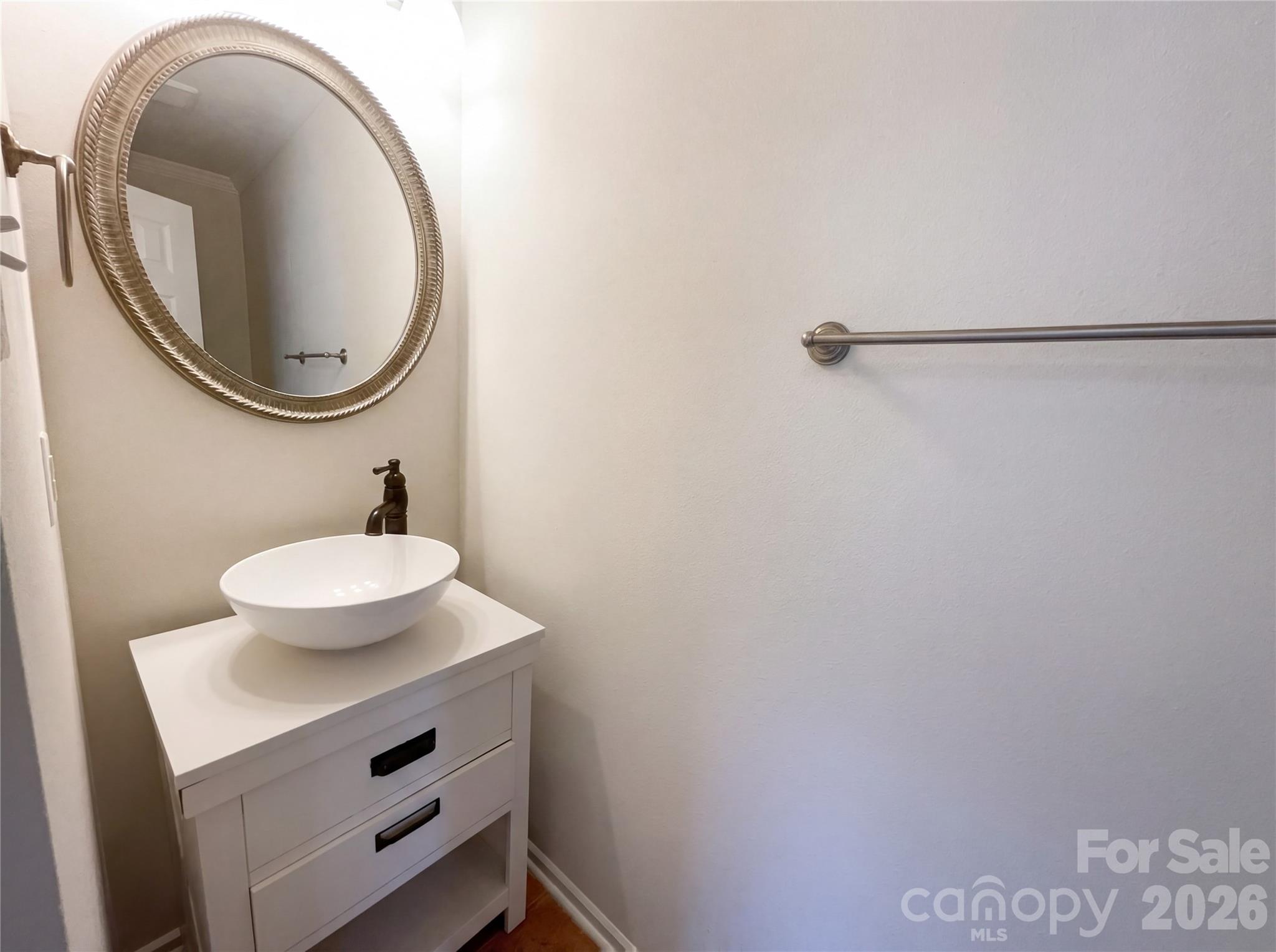 644 Carybrook Court — York