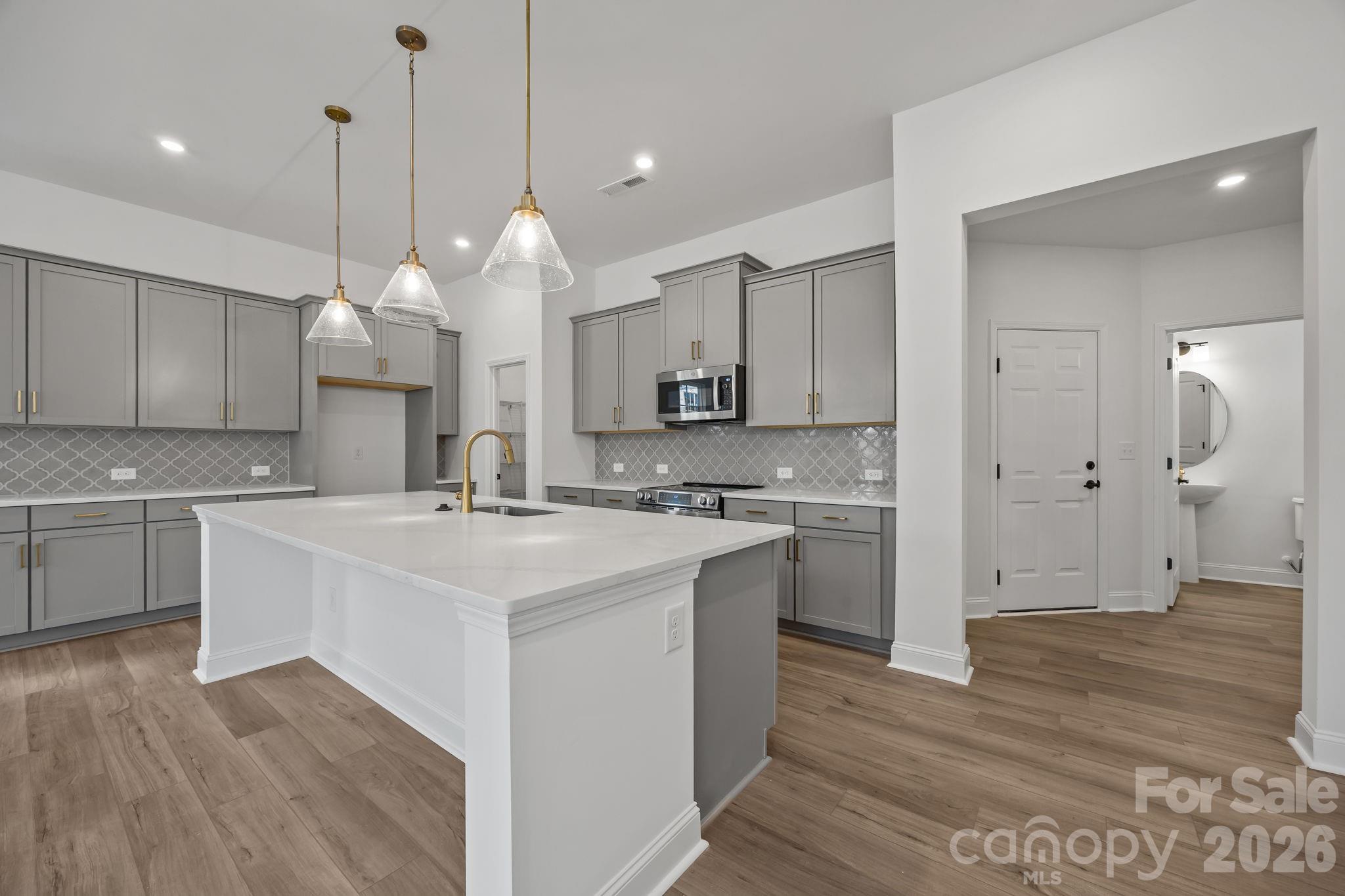 2044 Hickory Homestead Road — Pineville