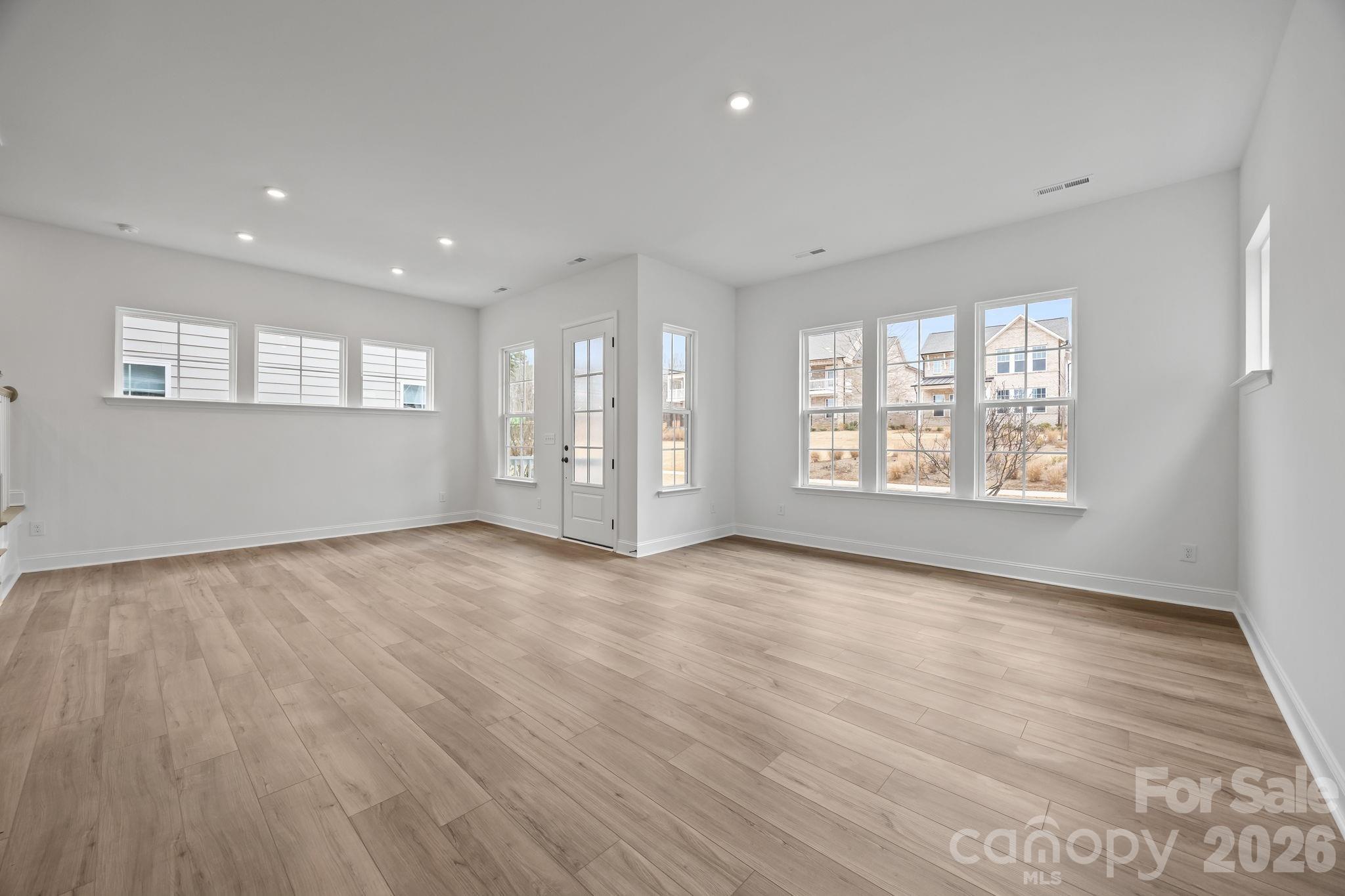 2044 Hickory Homestead Road — Pineville