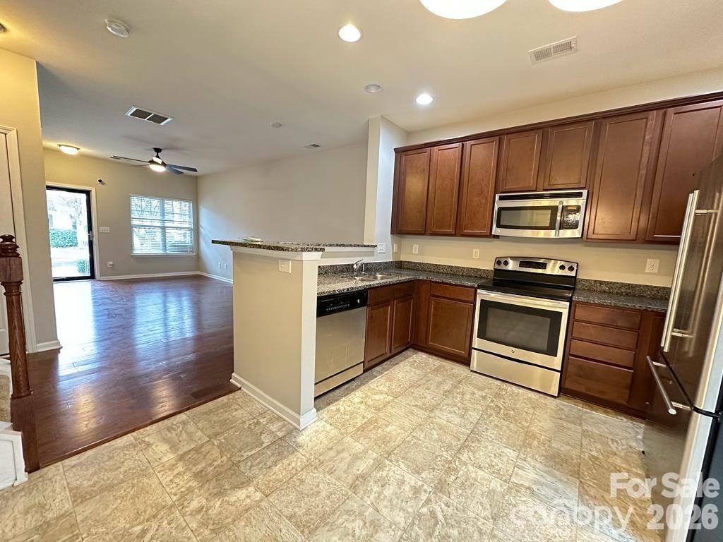 10383 Bunclody Drive — Charlotte