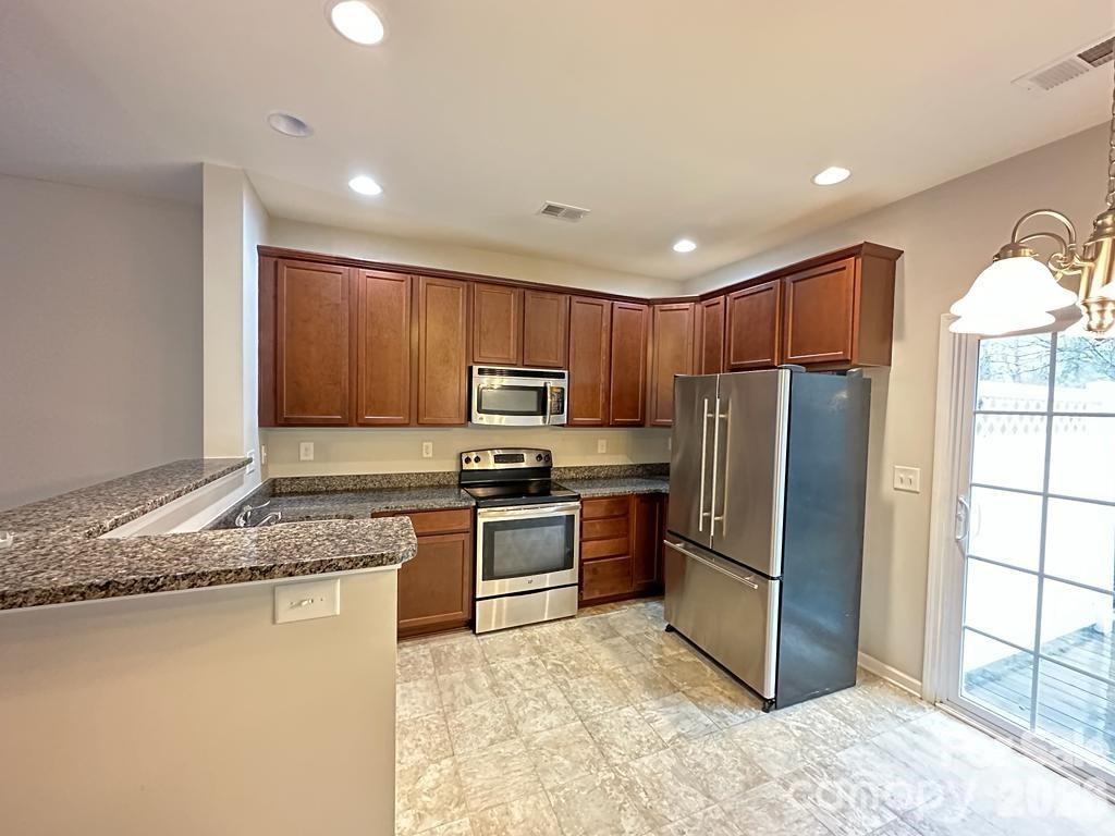 10383 Bunclody Drive — Charlotte