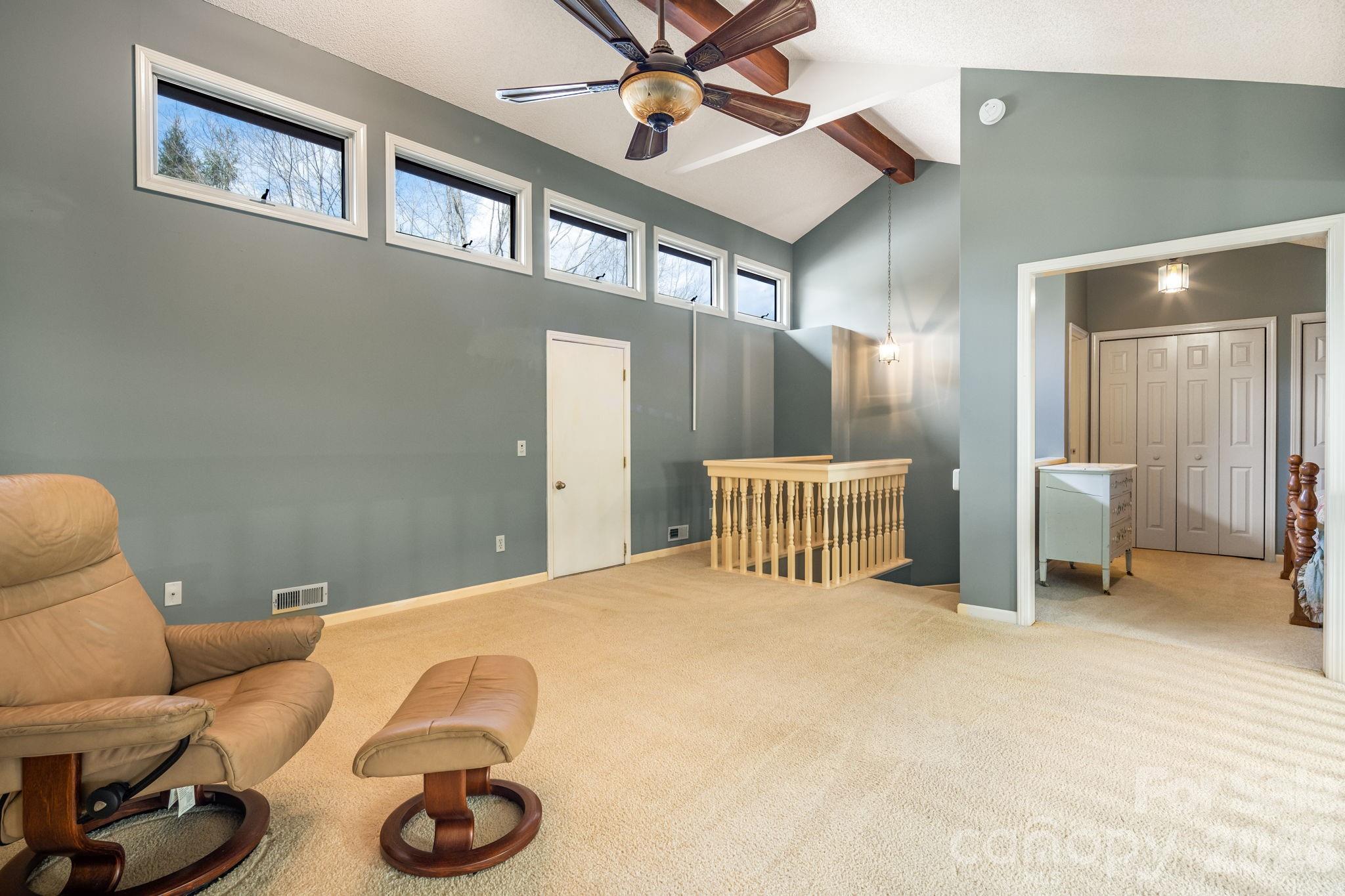 1104 Red Oak Drive — Hendersonville
