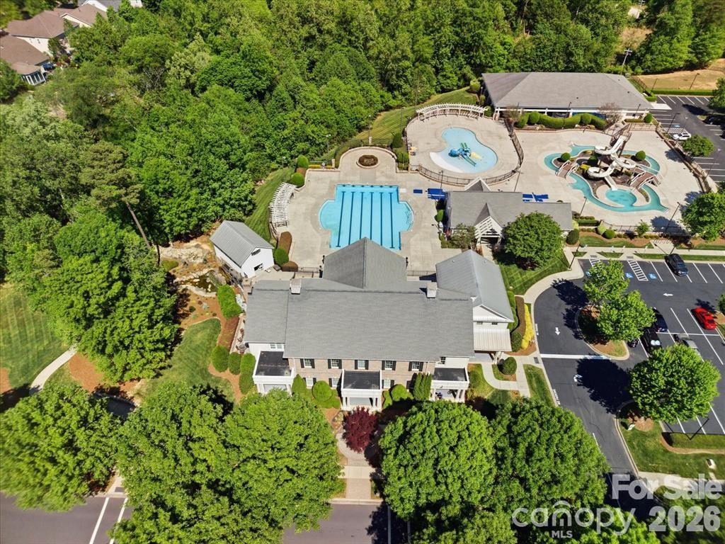 2009 Burton Point Court — Waxhaw