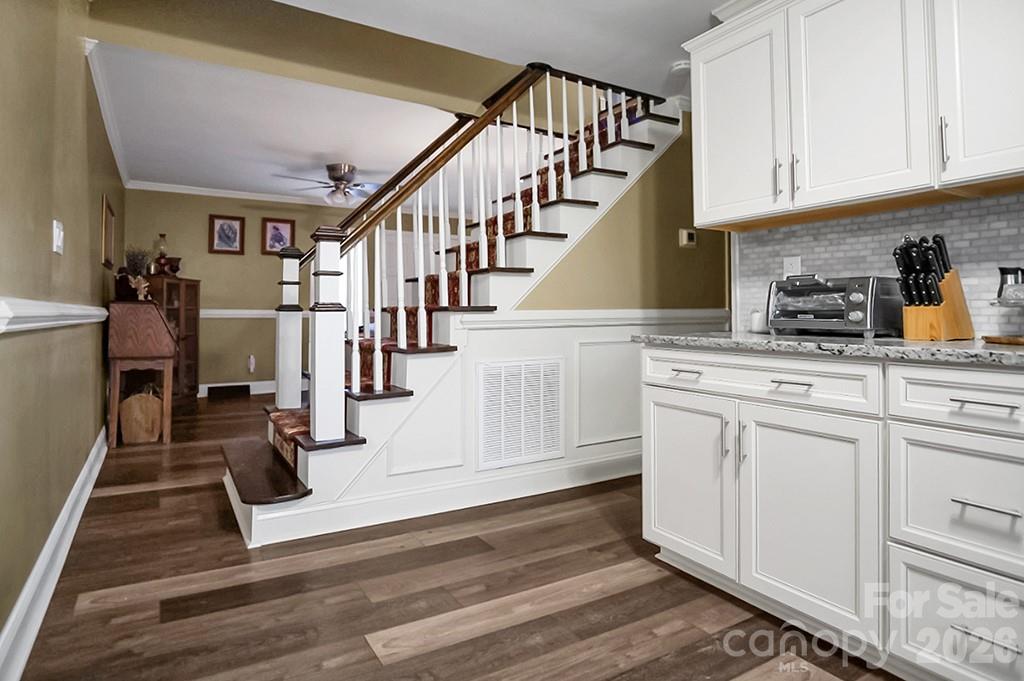 122 Rockman Road — Grover