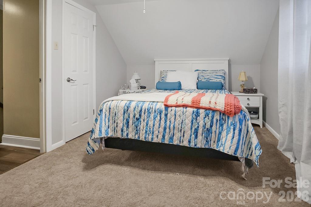 122 Rockman Road — Grover