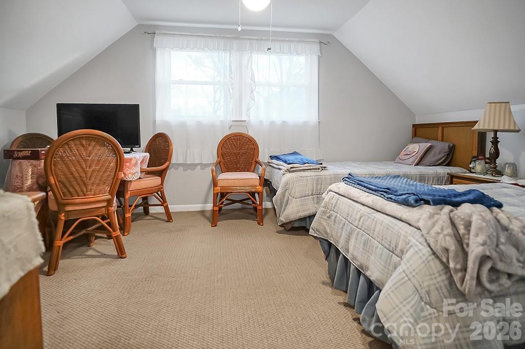 122 Rockman Road — Grover