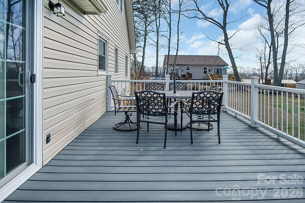 122 Rockman Road — Grover