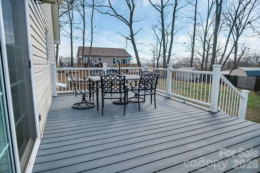 122 Rockman Road — Grover