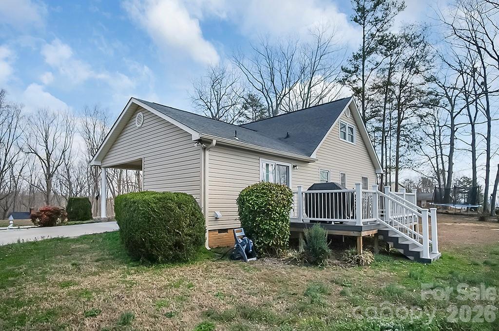 122 Rockman Road — Grover