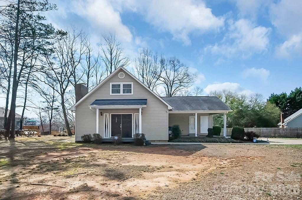 122 Rockman Road — Grover