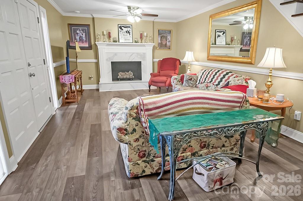 122 Rockman Road — Grover