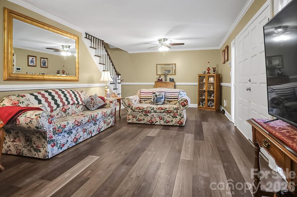 122 Rockman Road — Grover