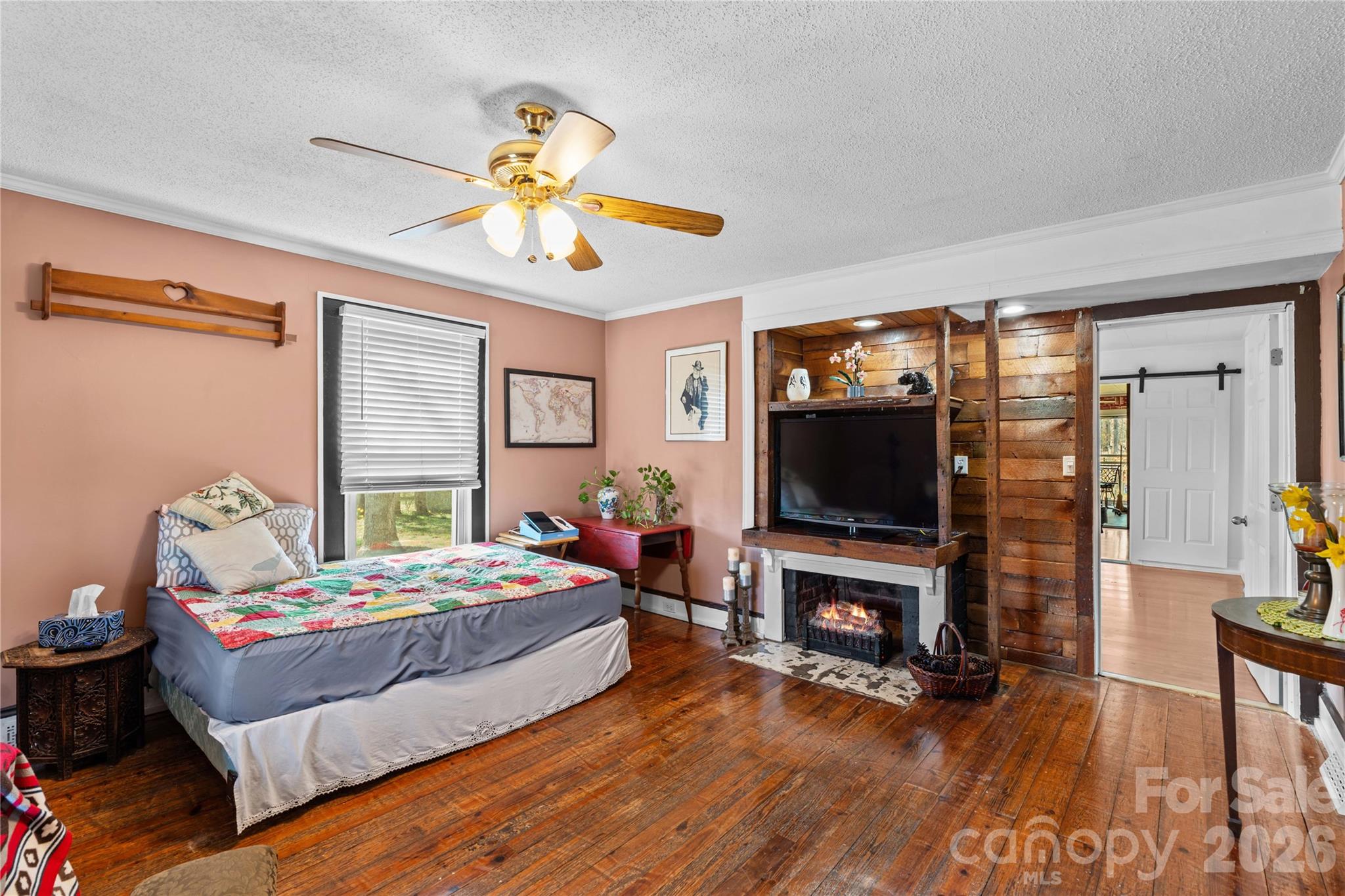 1022 Railroad Avenue — China Grove