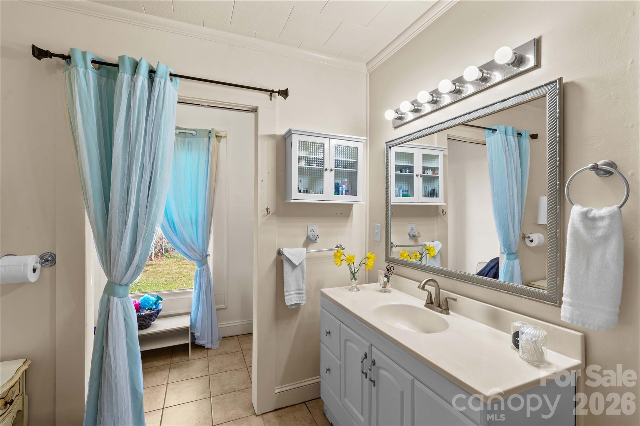 1022 Railroad Avenue — China Grove