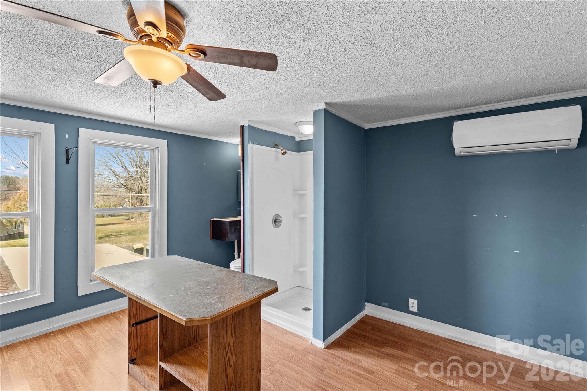 1022 Railroad Avenue — China Grove