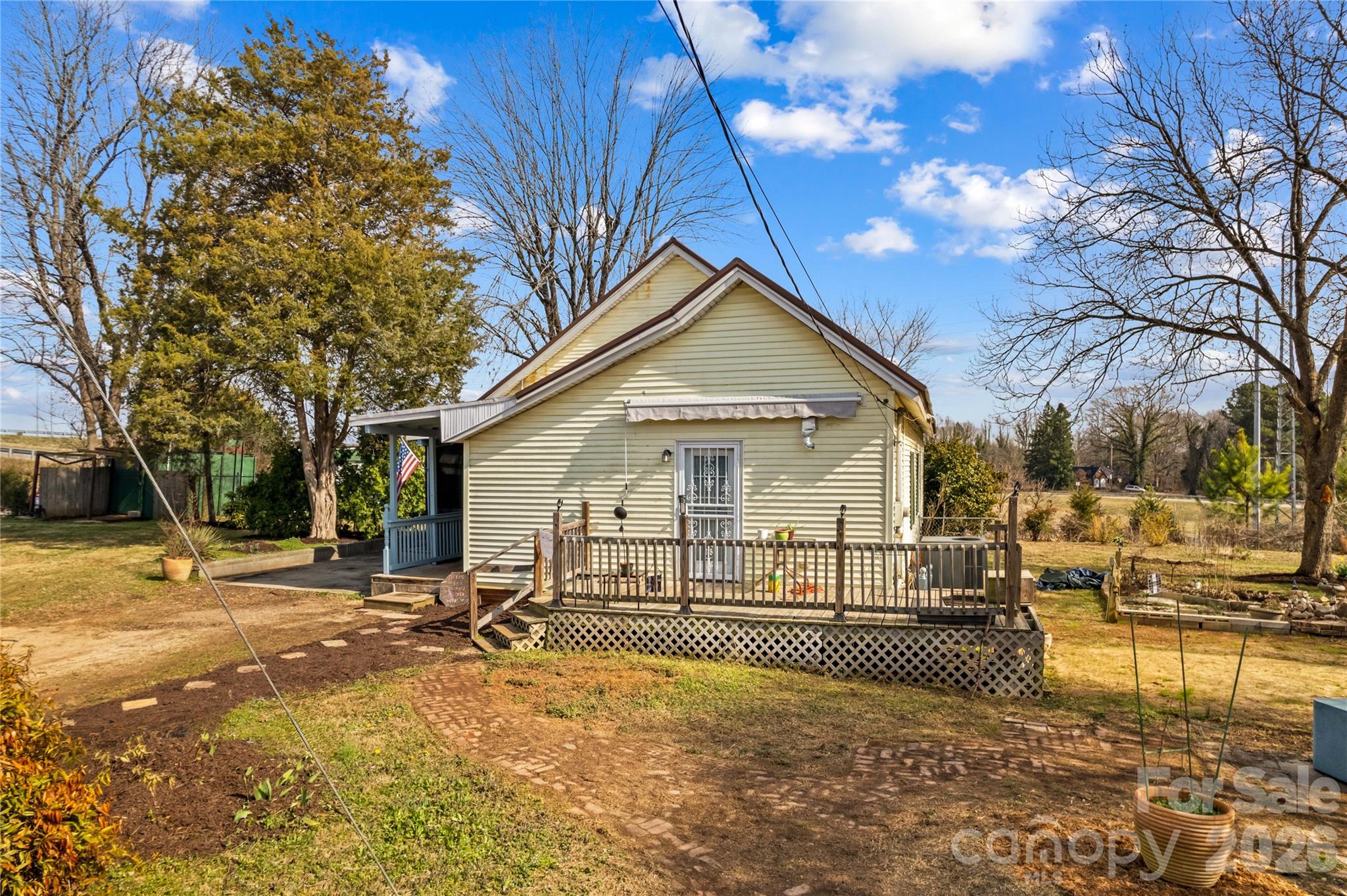 1022 Railroad Avenue — China Grove
