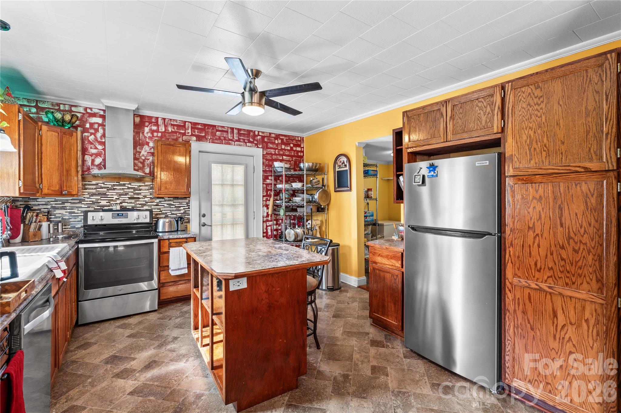 1022 Railroad Avenue — China Grove
