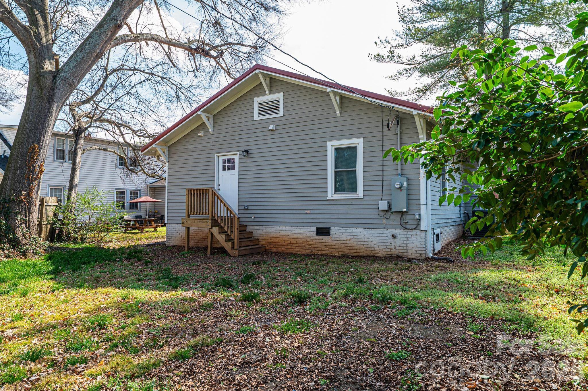 308 W sycamore Street — Lincolnton