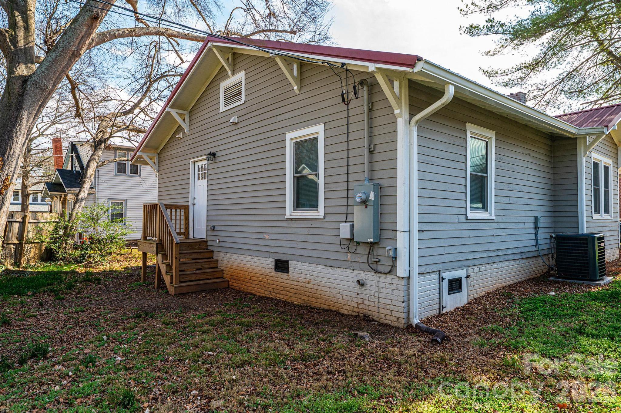 308 W sycamore Street — Lincolnton